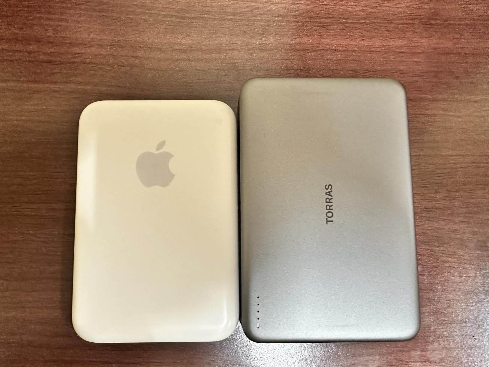 TORRAS MiniMag Power Bank,Ultra-Slim 10,000mAh Magnetic Wireless Portable Charger, 22.5W Fast Charging iPhone Air Magnetic Battery Pack Designed for iPhone 17 Pro Max/17 Pro/Air/16/15/14/13/12, Gray - Customer Photo 1