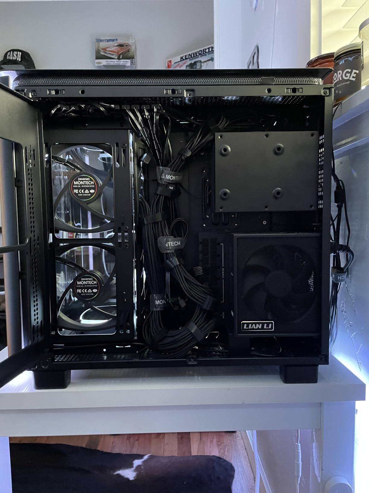 Lian Li Edge Series-1000W Full Modular Power Supply-80 Plus Platinum-ATX 3.0, 3.1-PCIE 5.1-L-Shape Design for Dual Chamber Case-120mm FDB Fan-Supports up to 4X USB Devices-White (EG1000WE.US) - Customer Photo 2