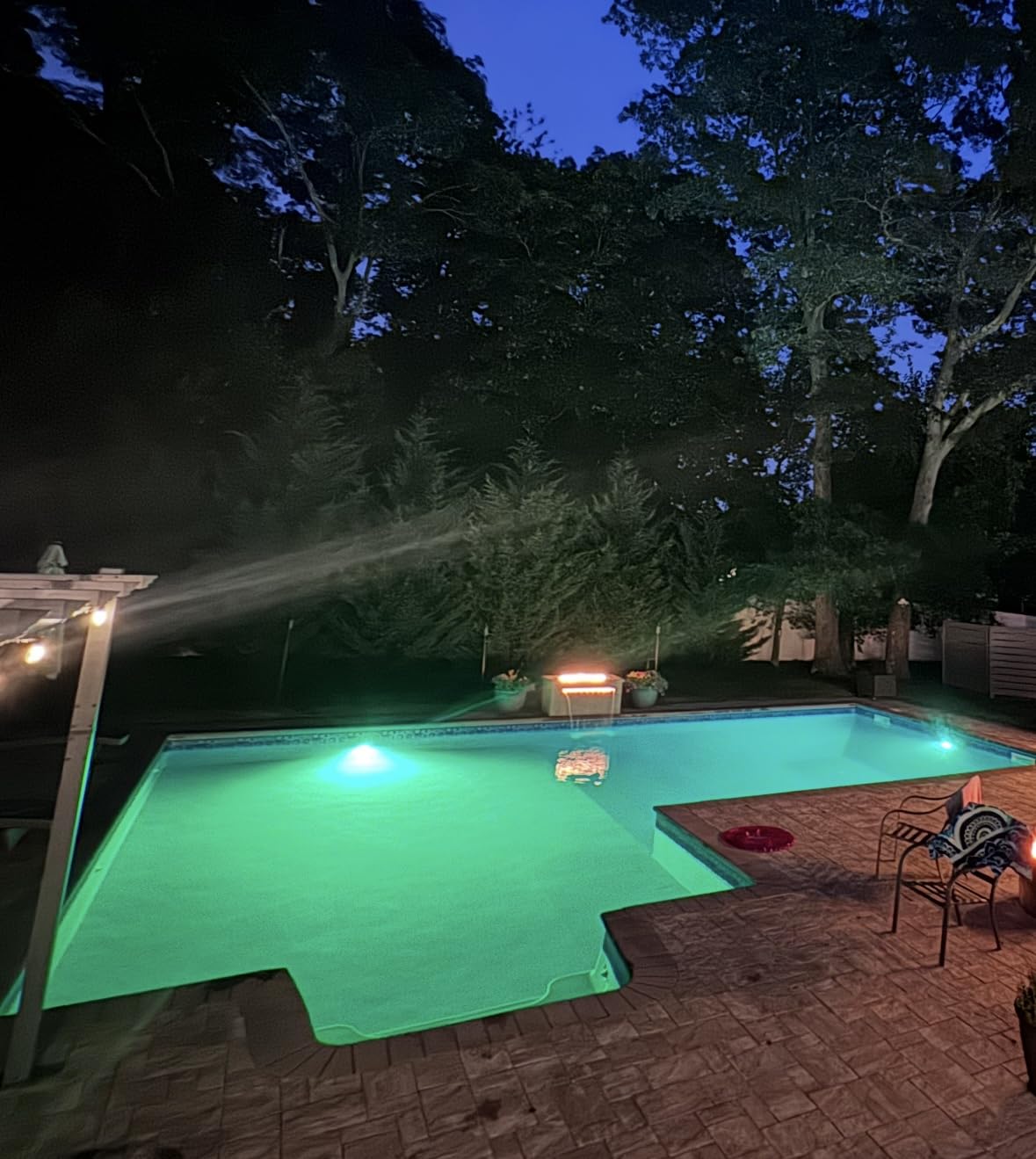 Above Ground Pool Lights with APP Control 20W RGB Dimmable LED Pool Lights with Suction Cups and Built-in Magnets 12V Underwater Pool Light for Above ground Inground Pools IP68 Waterproof 28FT Cord - Customer Photo 1