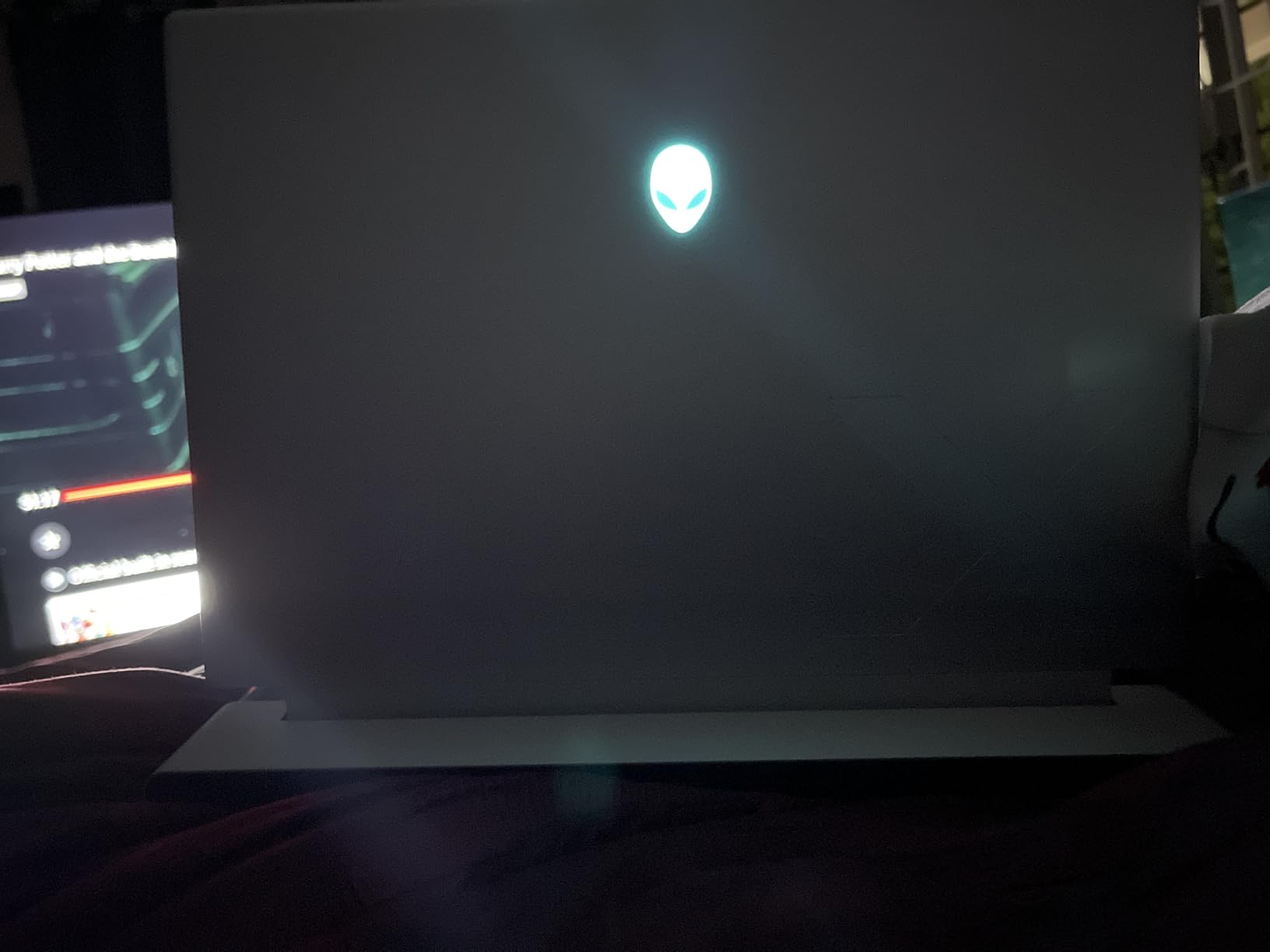 Alienware x14 R2 Gaming Laptop 14