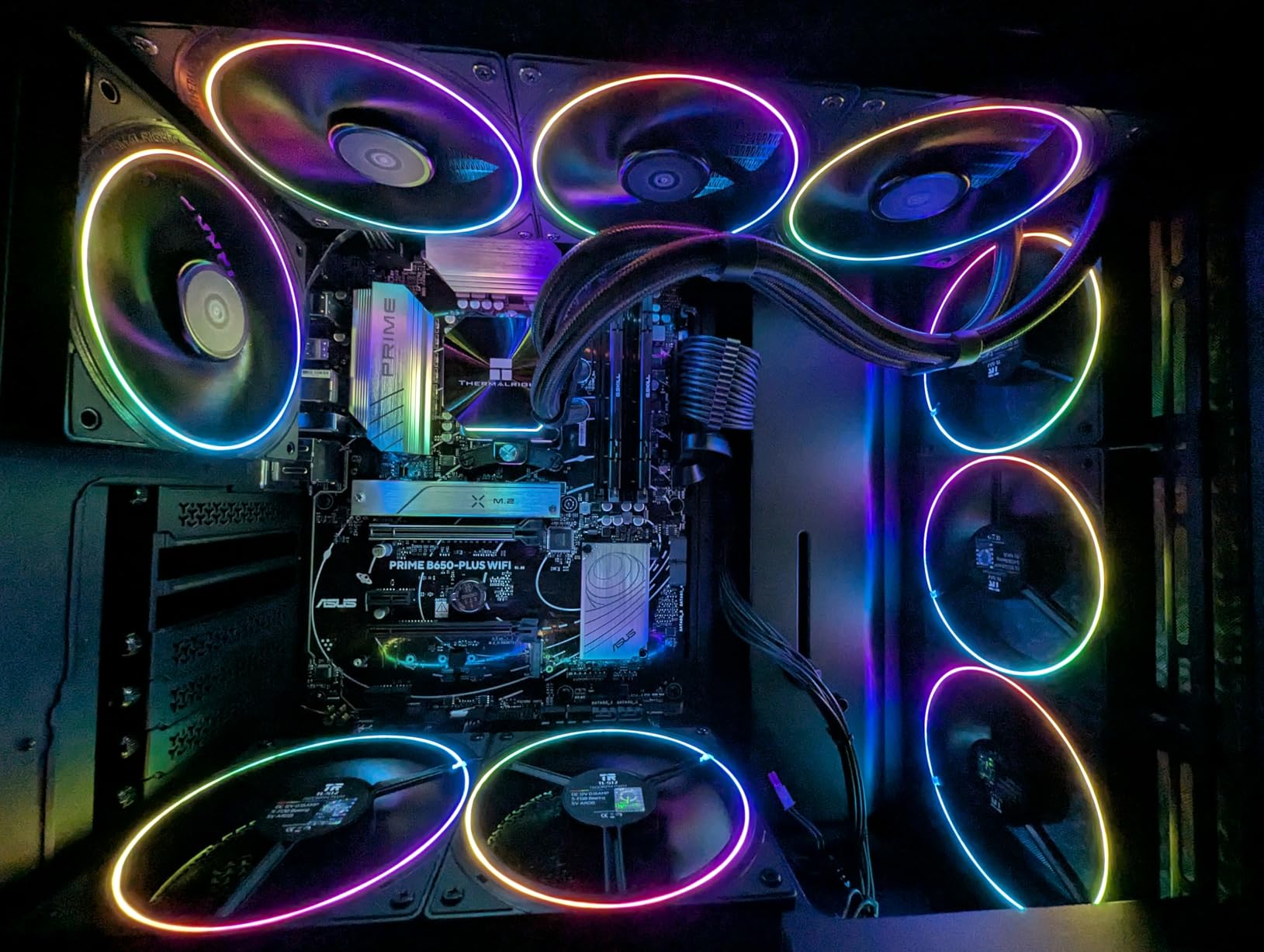 CORSAIR 4000D RS ARGB Frame Modular Mid-Tower ATX PC Case, High Airflow, 3X Pre-Installed RS Fans, InfiniRail Mounting System, ASUS BTF, MSI Zero, Gigabyte Stealth, Black customer photo 2