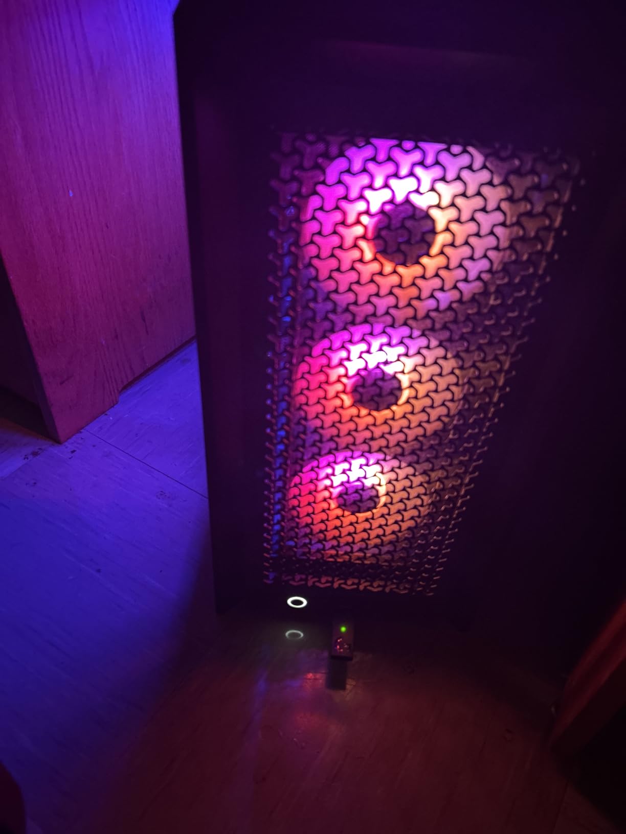 CORSAIR 4000D RS ARGB Frame Modular Mid-Tower ATX PC Case – High Airflow, 3X Pre-Installed RS ARGB Fans, InfiniRail™ Fan Mounting System, ASUS BTF, MSI Project Zero, Gigabyte Project Stealth – Black - Customer Photo 4