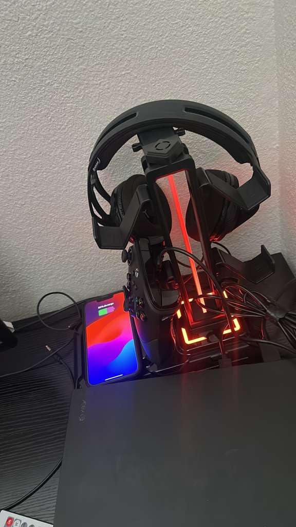 KDD Headphone & Controller Stand with Wireless Charging - Rotatable Headset Stand with 9 Light Modes - Controller Holder with 2 USB and Type C Ports - for Gamers Desktop Accessories Customer Review KDD Headphone & Controller Stand with Wireless Charging - Rotatable Headset Stand with 9 Light Modes - Controller Holder with 2 USB and Type C Ports - for Gamers Desktop Accessories - Customer Photo 1