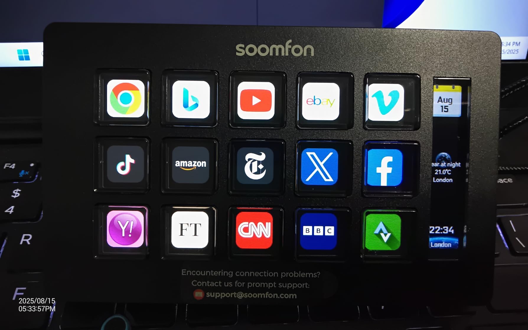 Stream Controller - SOOMFON Stream Control Deck with 15 LCD Macro Keys Customizable to Trigger Actions in OBS Twitch YouTube Compatible with PC & Mac for Content Creators Streaming Gaming - Customer Photo 1