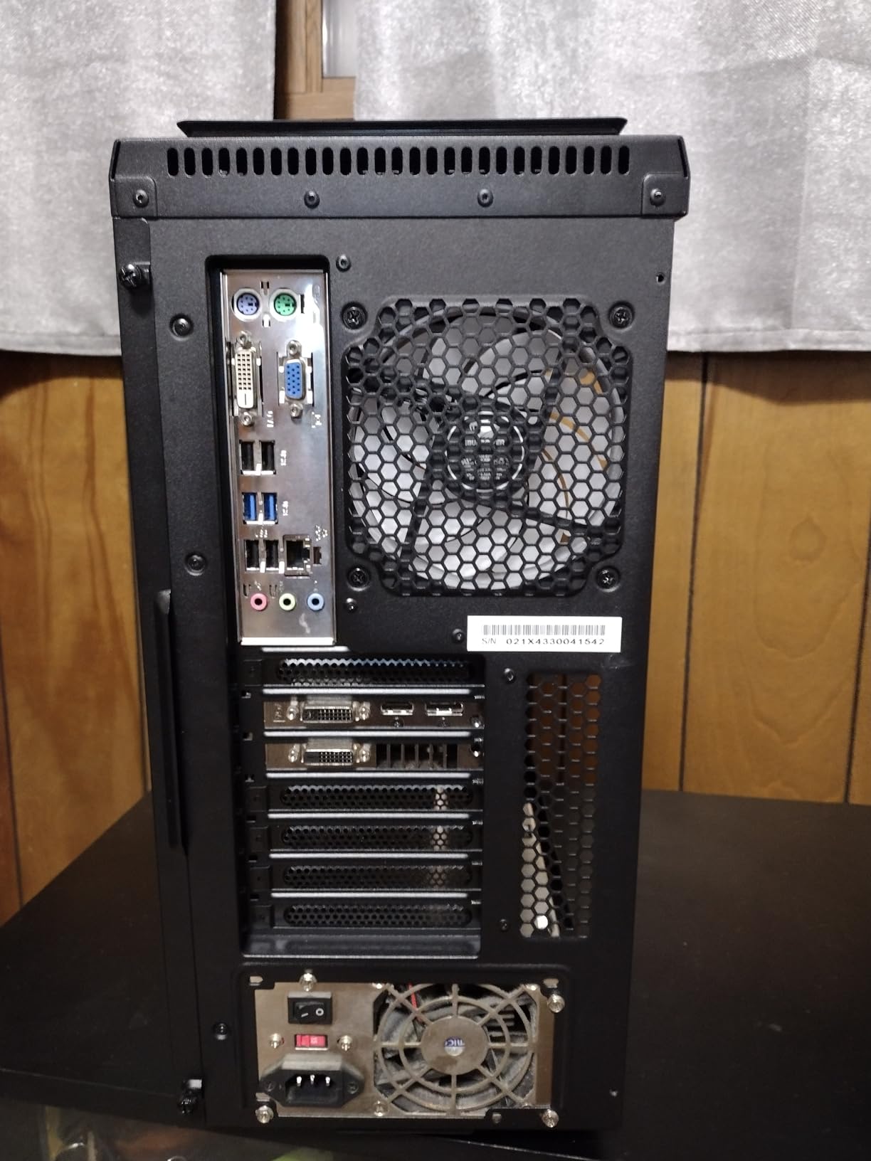 be quiet! Pure Base 501 Black ATX Case | 2 Preinstalled Pure Wings 3 140mm PWM Fans | Optimized Air Pressure | Compact PC Case | Vertical GPU Installation | USB 3.2 Gen. 2 Type C | BG073 customer photo 1