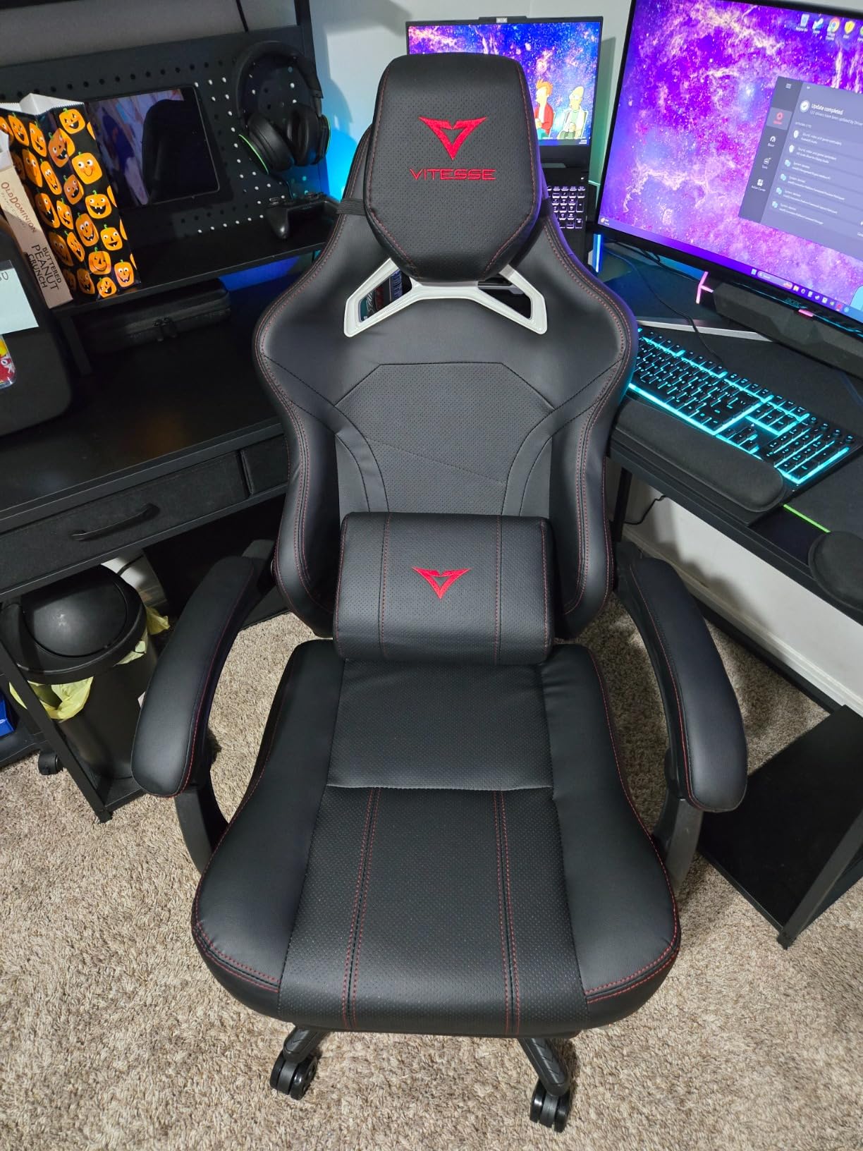 VITESSE Big and Tall Gaming Chair 400lb Weight Capacity with Footrest, Ergonomic Video Game Chair for Adults with Oversized Headrest and Lumbar Pillow, Computer Chair Gaming for Office (Black+Red) - Customer Photo 2