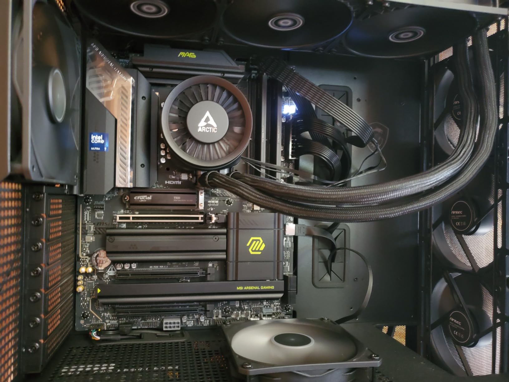 MSI MAG Z890 Tomahawk WiFi Gaming Motherboard (Supports Core Ultra Series 2 Intel Processors, LGA 1851, DDR5, PCIe 5.0, M.2, SATA, 5Gbps LAN, USB Type-C, Wi-Fi 7, Bluetooth 5.4, Thunderbolt 4, ATX) - Customer Photo 4