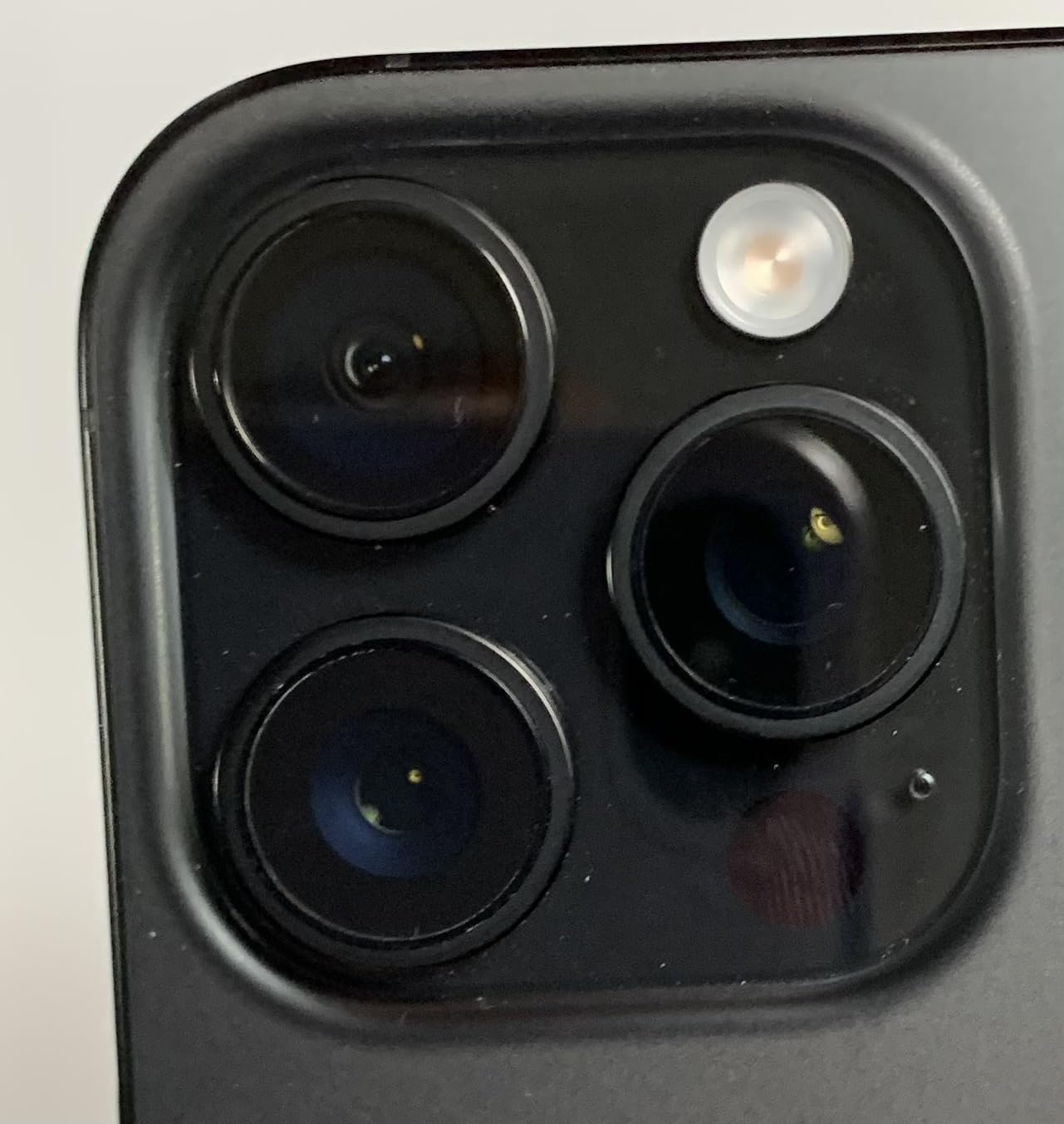 Apple iPhone 16 Pro Max, 256GB, Black Titanium - Unlocked (Renewed) customer photo 1