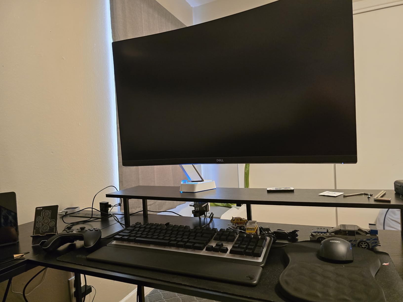 ARES WING RGB Single Monitor Arm Desk Mount for 17-45 inches Flat and Curved Monitors, Holds 35.2 lbs Heavy Duty, Adjustable Ultrawide Monitor Arm with Clamp & Grommet Base, 75/100 VESA Mount, White - Customer Photo 2