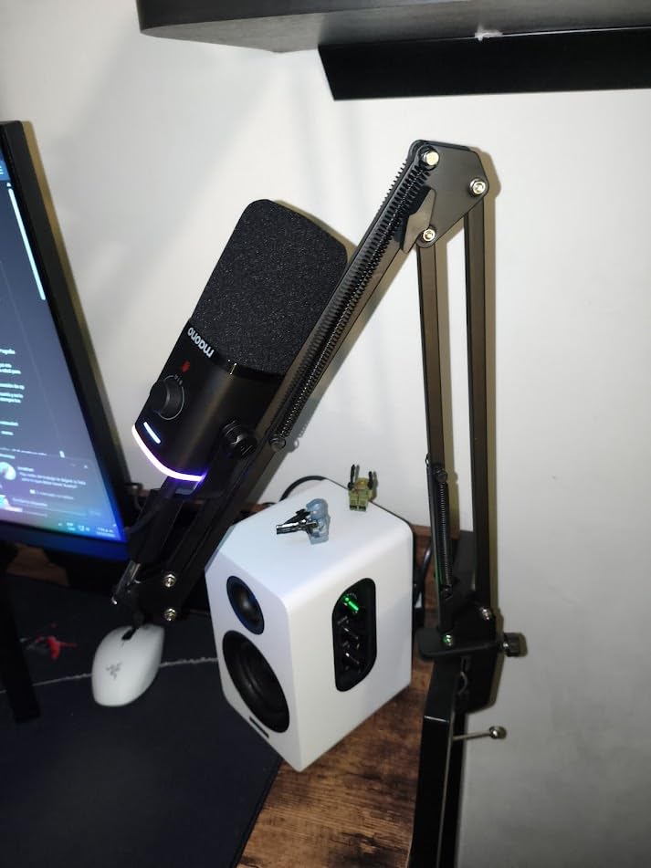 MAONO XLR/USB Gaming Microphone Kit: Dynamic PC Mic for Streaming Podcasting, Software Support, Mute Button, Gain Control, RGB Computer Mic with Boom Arm Stand, for Recording, PS4/PS5, PD100XS Black - Customer Photo 3