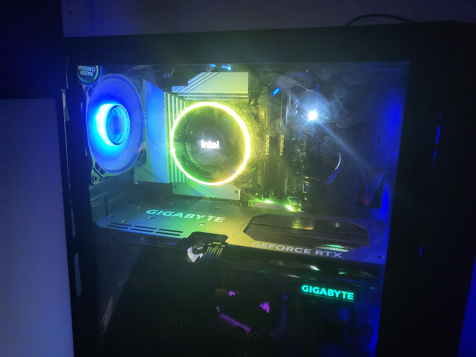 ASRock Intel Core Ultra Z890 Pro RS ATX Motherboard LGA1851 RL-ILM DDR5 8666 MHz 256 GB M.2 PCIe 5.0 Thunderbolt - Customer Photo 1