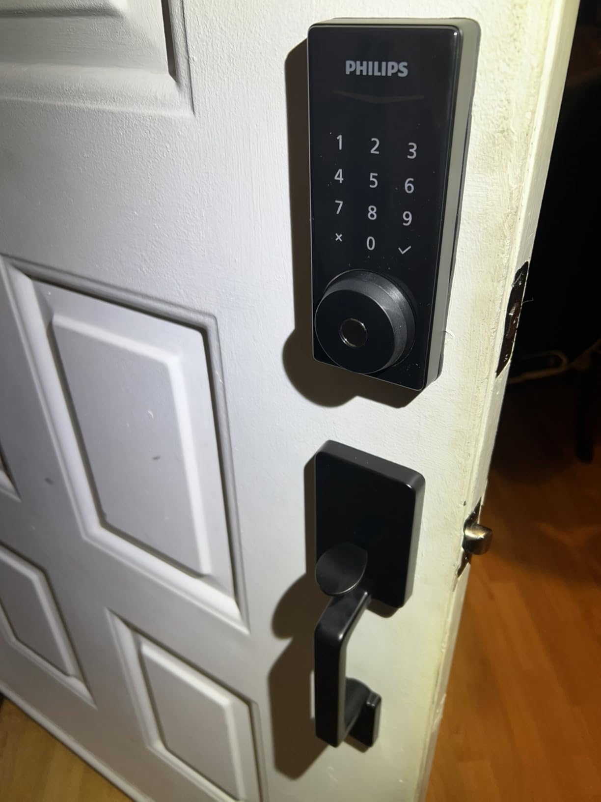 Philips Wi-Fi Smart Lock with Handle, Keyless Entry Keypad Door Lock with Handle, Front Door Deadbolt Set with WiFi Gateway, App Control, Fingerprint Unlock, PIN Code Unlock, Auto Locking - Customer Photo 1