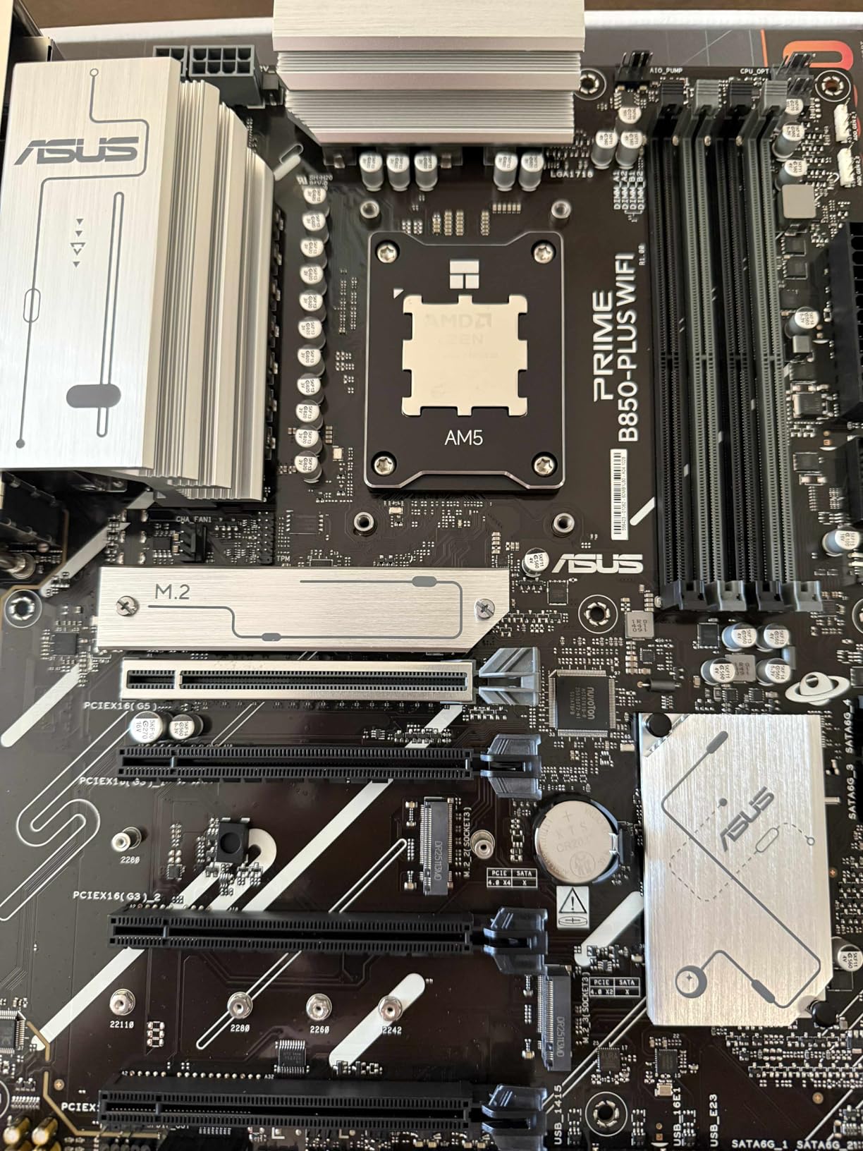 AMD RYZEN 7 9800X3D 8-Core, 16-Thread Desktop Processor - Customer Photo 2