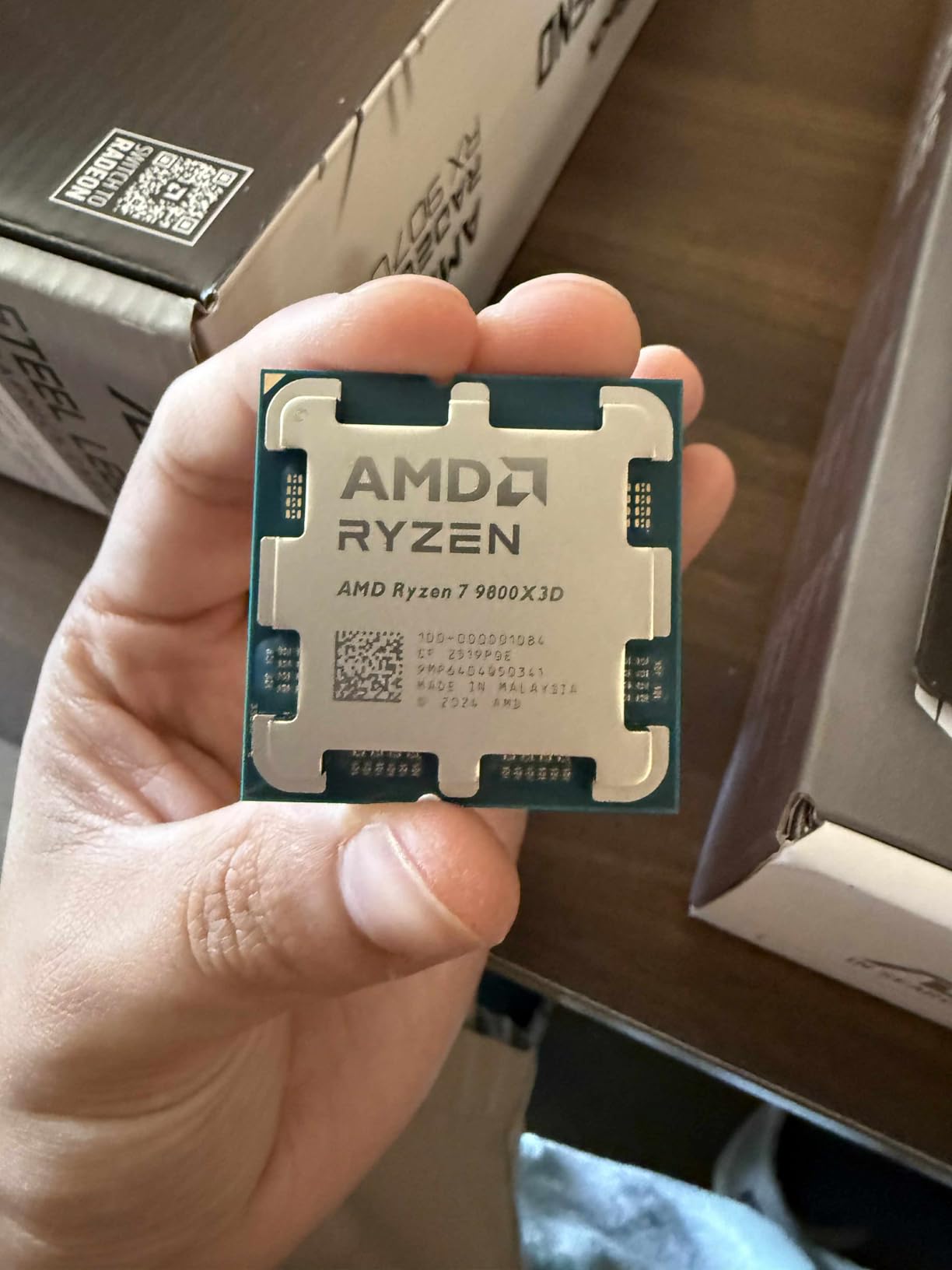 AMD RYZEN 7 9800X3D 8-Core, 16-Thread Desktop Processor - Customer Photo 3