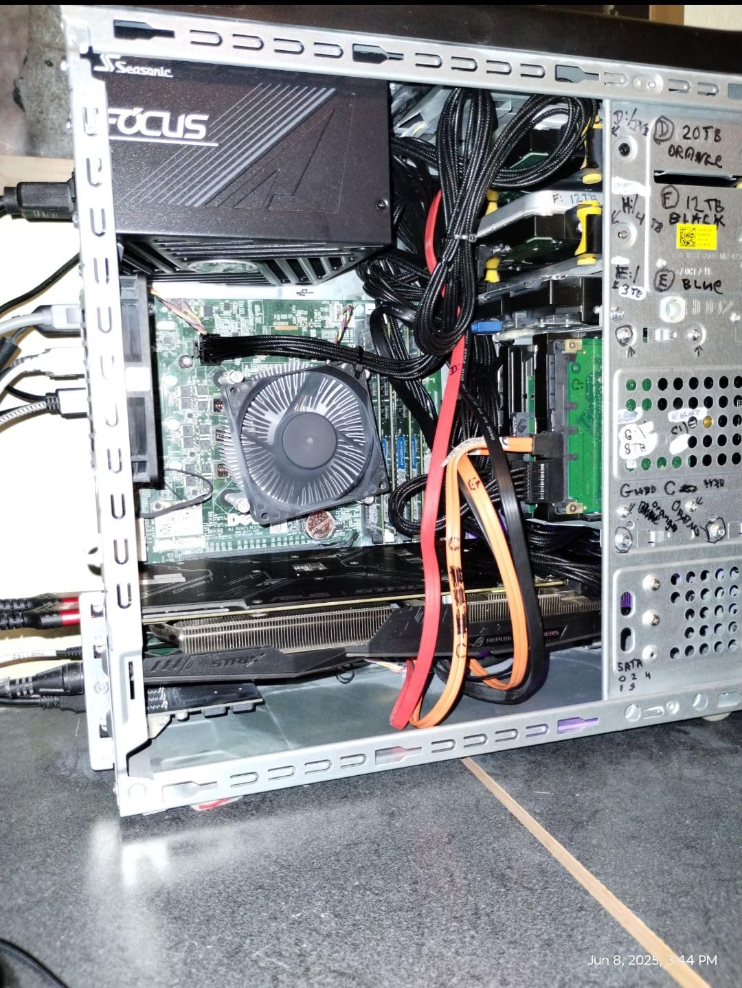 Seasonic Focus GX-1000-1000W - 80+ Gold - ATX 3.0 & PCIe 5.0 Ready - Fully Modular - Premium Japanese Capacitors - 10 Year Warranty - Nvidia RTX 40/50 & AMD GPU Compatible - Customer Photo 1