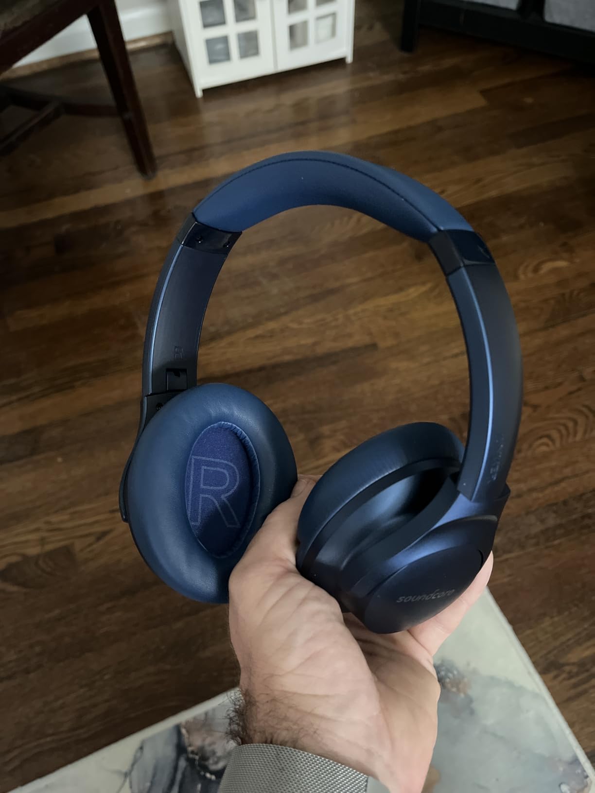 Soundcore Anker Life Q20 Hybrid Active Noise Cancelling Headphones, Wireless Over Ear Bluetooth Headphones, 60H Playtime, Hi-Res Audio, Deep Bass, Foam Ear Cups, Travel, Office, USB-C Charging - Customer Photo 3