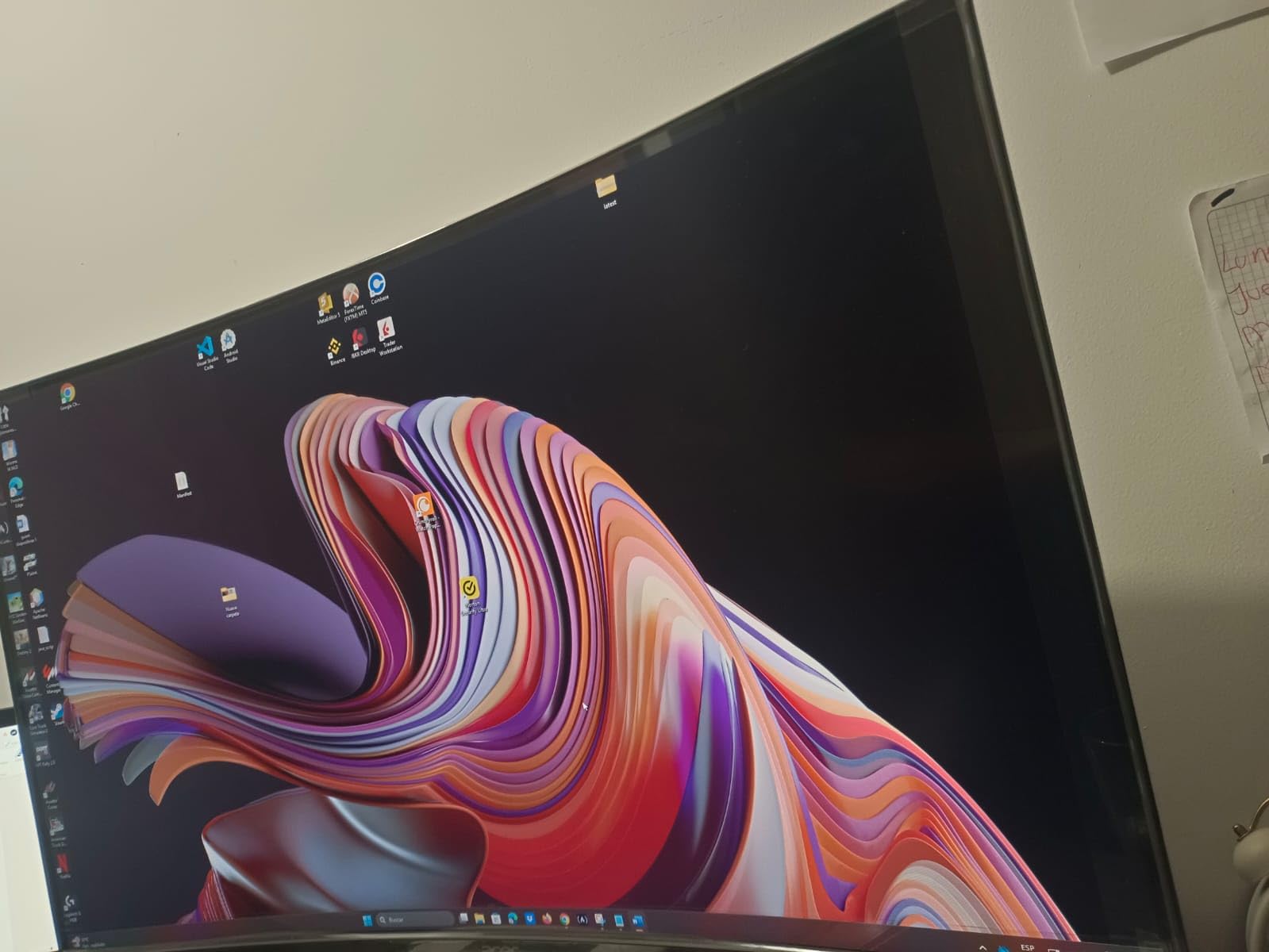 acer Nitro 27 Inch 1500R Curved Zero-Frame Full HD (1920 x 1080) Gaming Monitor | AMD FreeSync Premium | Up to 280Hz Refresh | 1ms VRB | One Display Port 1.4 and Two HDMI 2.0 Ports | XZ270 - Customer Photo 1