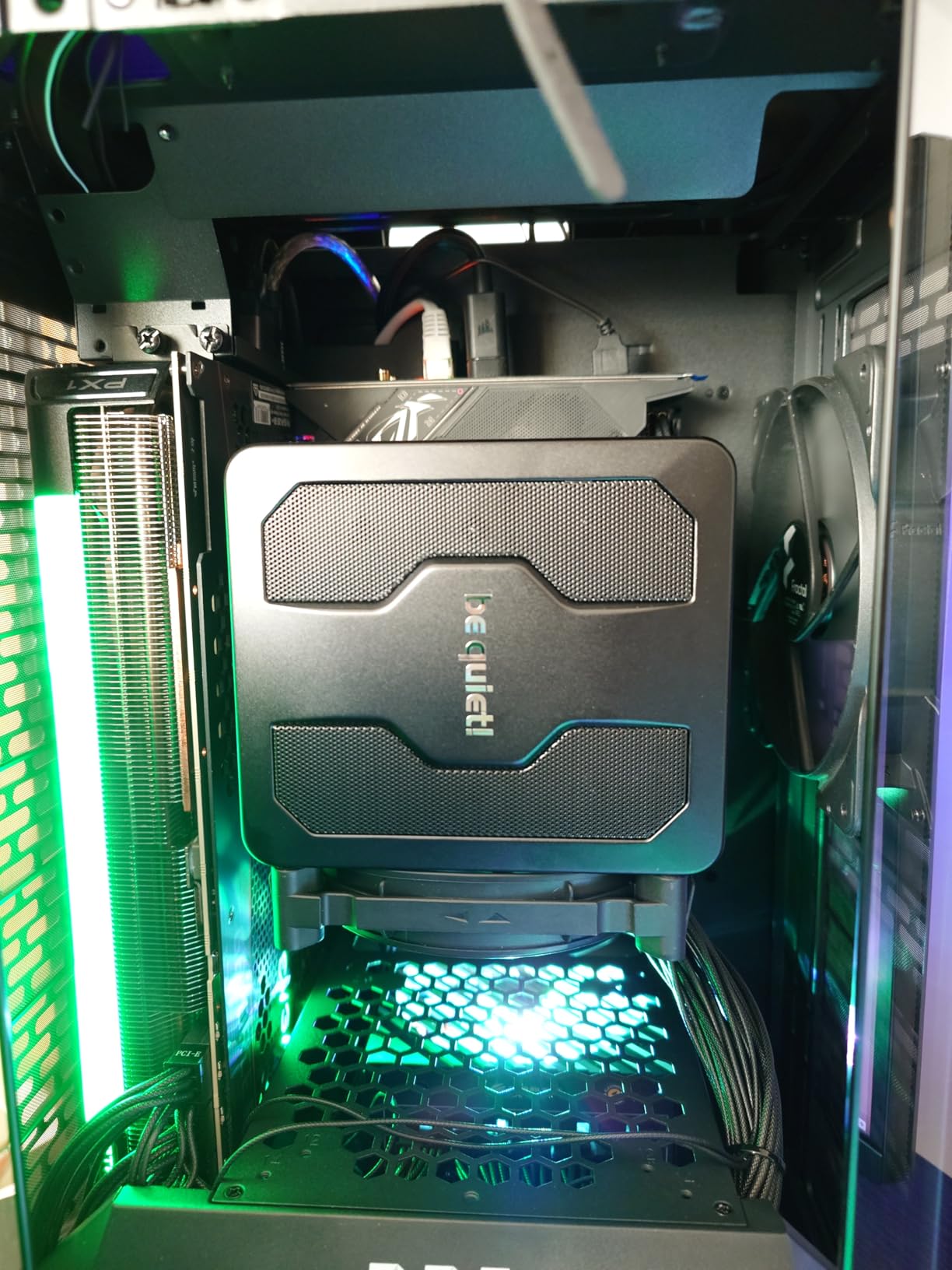 Thermaltake Tower 250 Black Mini-ITX Mini Tower; 2x120mm CT Fans Included; 360mm Radiator Support; 360mm GPU Clearance; Dual Chamber; CA-1Z9-00S1WN-00 - Customer Photo 2
