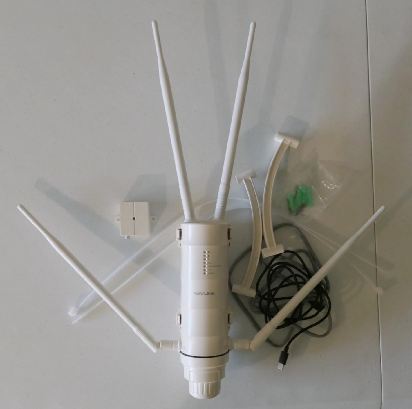 WAVLINK AC1200 Outdoor WiFi Extender, 2025 Long Range Dual Band 2.4GHz+5GHz Weatherproof WiFi Access Point with POE, High Power Signal Booster, Router/AP/Repeater Mode, 4x7dBi Antennas for Home & Yard - Customer Photo 1
