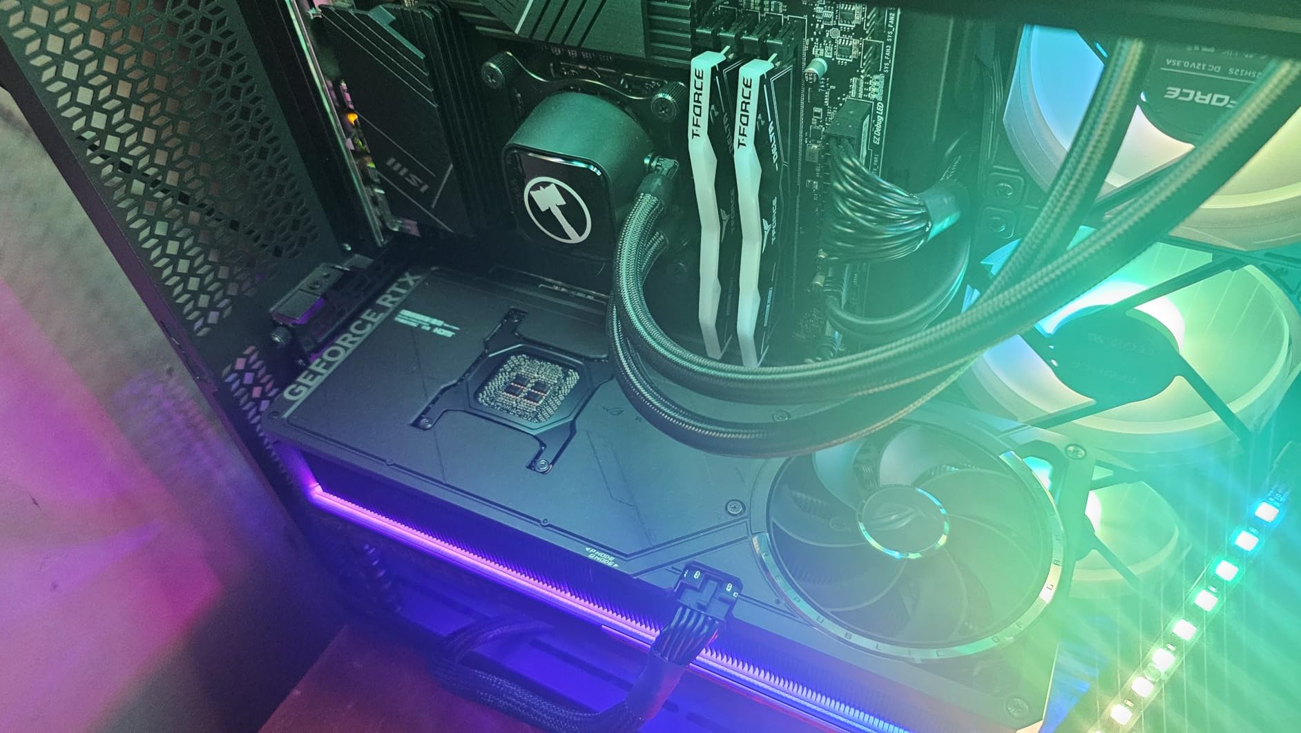 ROG Astral NVIDIA GeForce RTX 5090 32GB GDDR7 OC Edition Gaming Graphics Card (PCIe 5.0, HDMI/DP 2.1, 3.8-Slot, 4-Fan Design, Axial-tech Fans, Patented Vapor Chamber), 3 Year Warranty customer photo 2