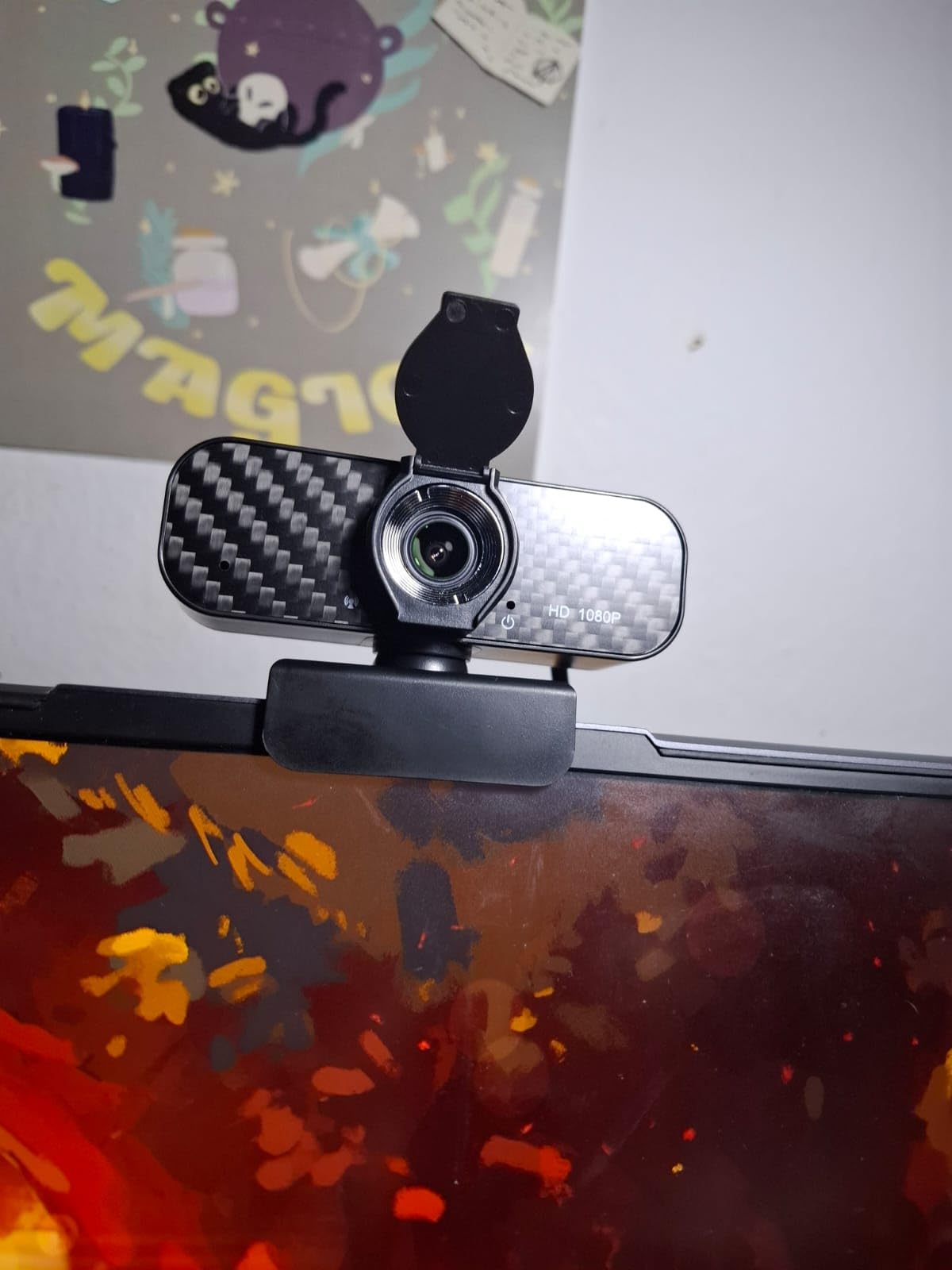 Webcam Full HD 1080P with Built-in Microphone and Rotatable Tripod, Carbon Fiber Board and Privacy Cover, Auto Light Correction, Adjustable FOV, Plug&Play for Zoom/Skype/Facetime/YouTube, Laptop/PC - Customer Photo 2