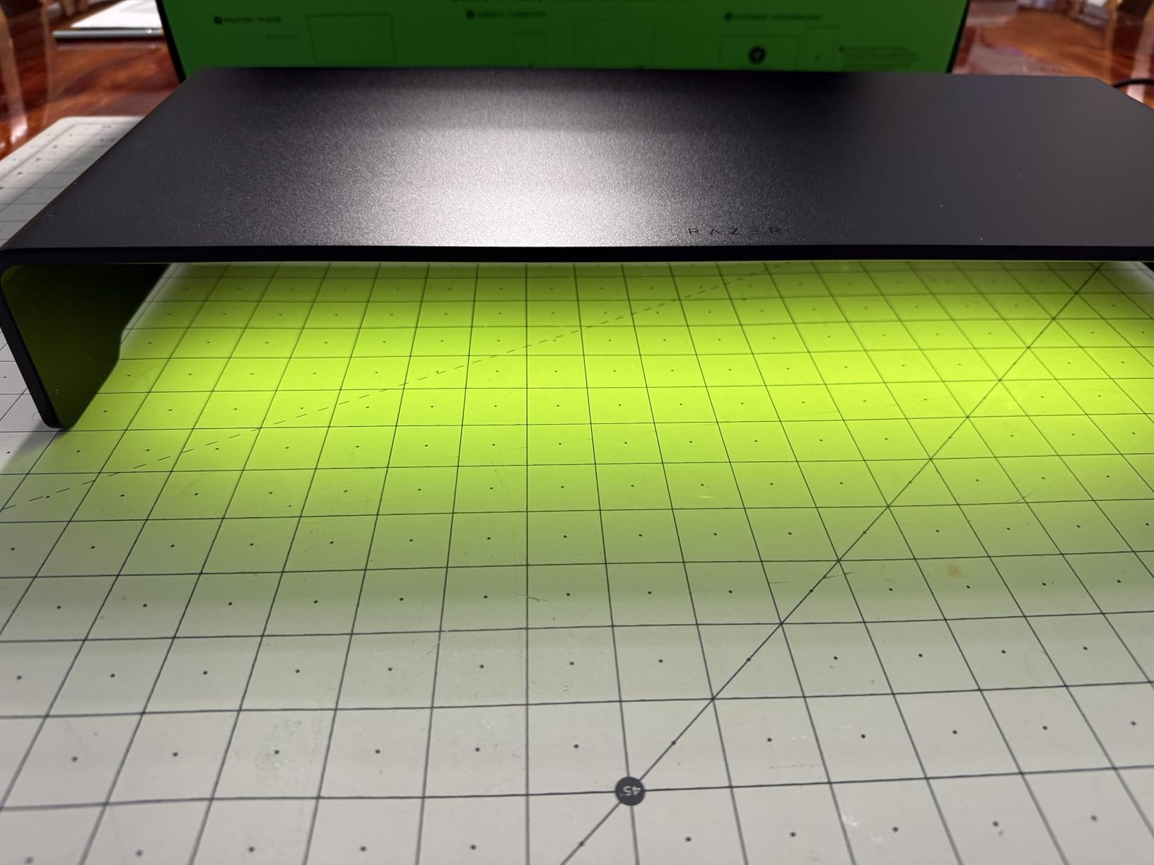 Razer Monitor Stand Chroma: 4 Port Hub - USB A 3.2, USB C 3.2, HDMI 2.0 - Ergonomic Height - Durable Aluminum Supports Up to 44 lbs - Organize Storage Shelf - Remappable RGB Buttons - Chroma RGB - Customer Photo 2