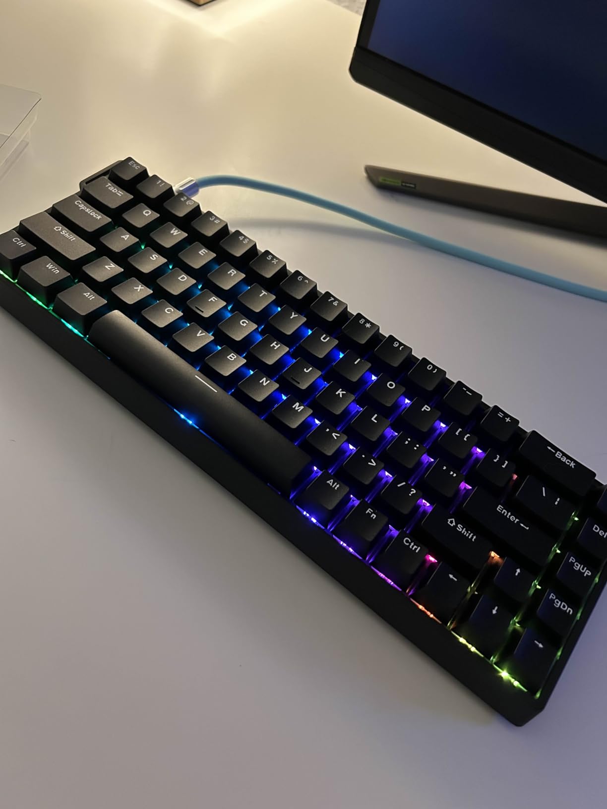 AULA WIN68 HE Mechanical Gaming Keyboard 60%, Hall Effect Magnetic Switch, Fast Trigger Mode Adjustable Actuation, 8000Hz Polling Rate, RGB Backlit, Wired Black Keyboard for Laptop/PC Gamer - Customer Photo 2