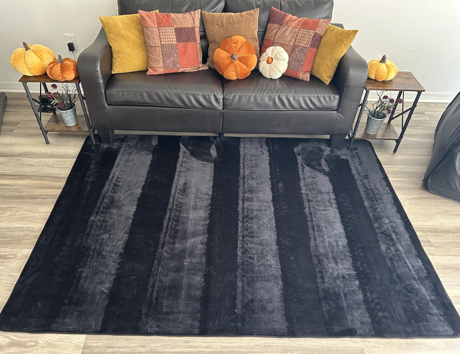 Tikom Robot Vacuum and Mop Combo, 5000Pa Robotic Vacuum Cleaner, 150 Min Max, App & Remote Control, Ideal for Hard Floor, Carpet, Pet Hair, Self-Charge(G8000 Max) customer photo 1
