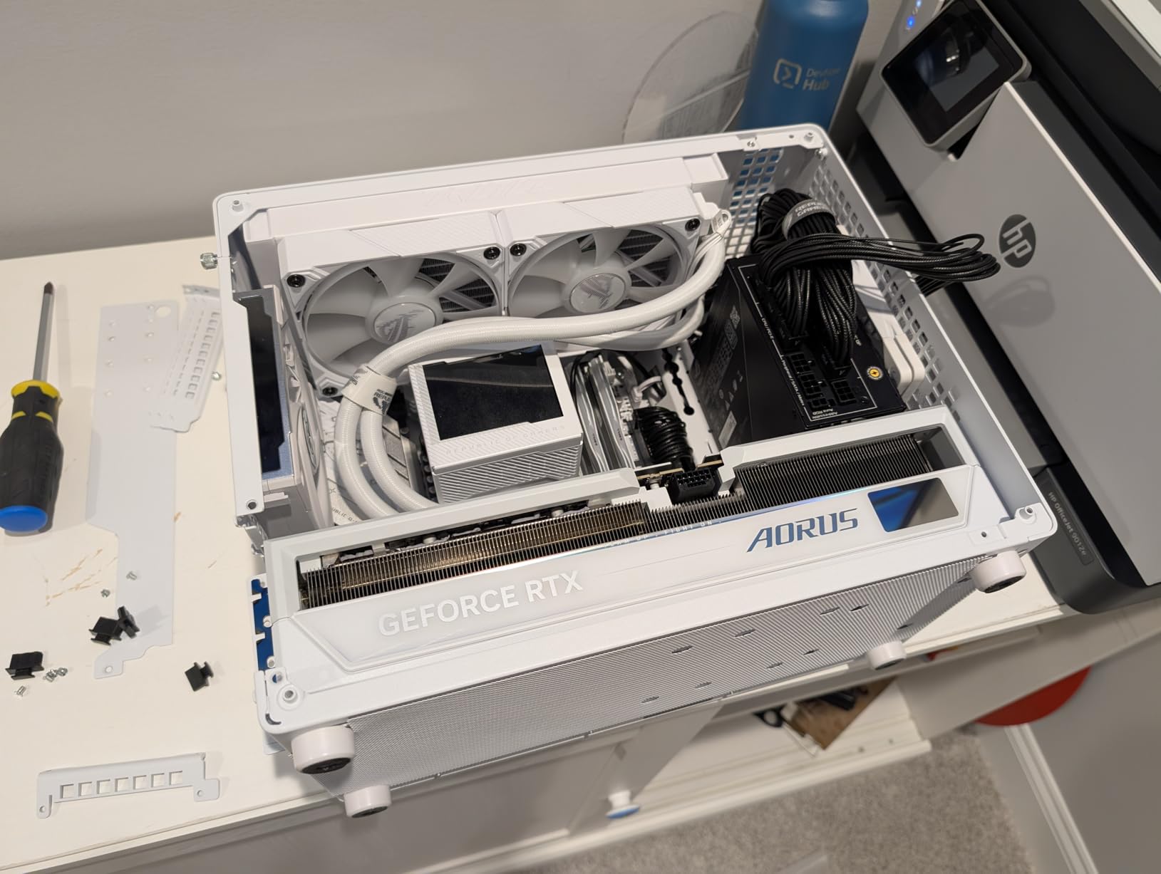 GIGABYTE AORUS GeForce RTX 5090 Master ICE 32G Graphics Card, WINDFORCE Cooling System, 32GB 512-bit GDDR7, GV-N5090AORUSM ICE-32GD Video Card - Customer Photo 2