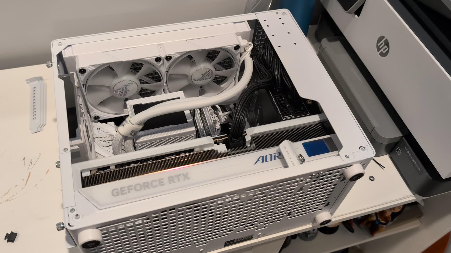 GIGABYTE AORUS GeForce RTX 5090 Master ICE 32G Graphics Card, WINDFORCE Cooling System, 32GB 512-bit GDDR7, GV-N5090AORUSM ICE-32GD Video Card - Customer Photo 5
