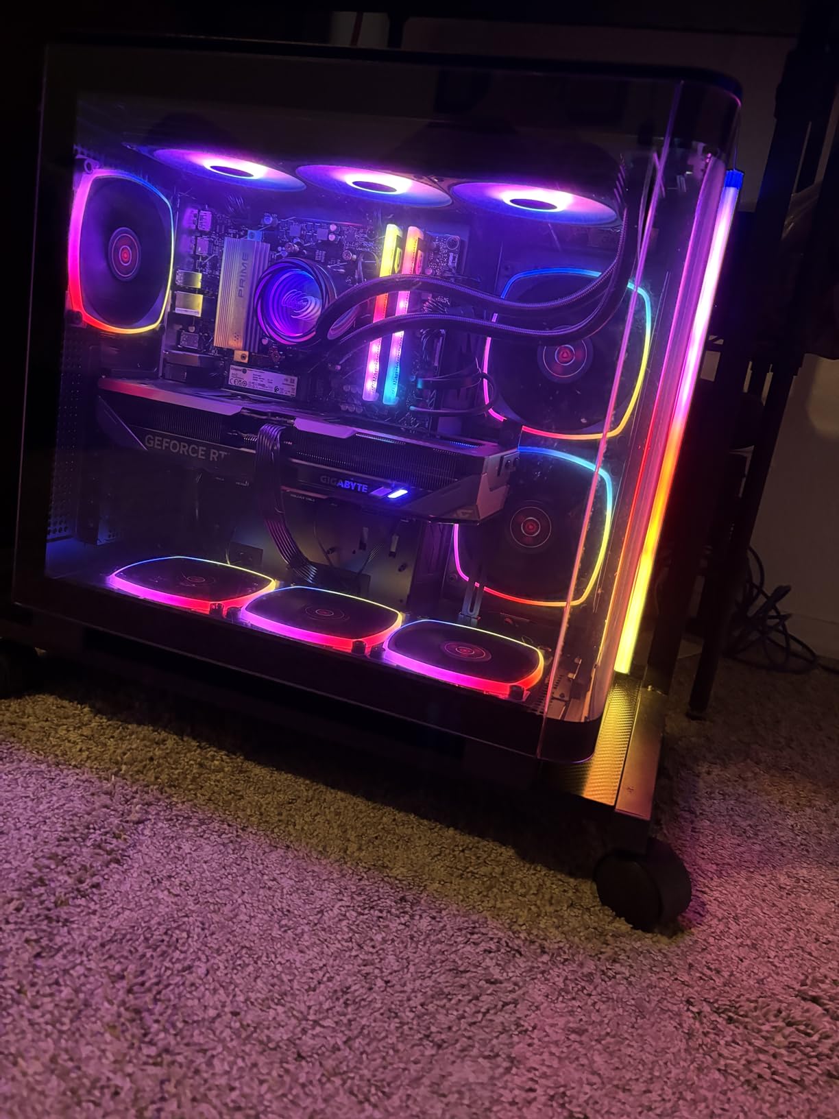 Skytech King 95 Gaming PC Desktop, Ryzen 7 9700X 3.8 GHz (5.5GHz Turbo Boost), NVIDIA RTX 5070 12GB GDDR7, 1TB Gen4 SSD, 32GB DDR5 RAM 6000 RGB, 850W Gold PSU, 360mm ARGB AIO, Wi-Fi, Win 11 Home - Customer Photo 3