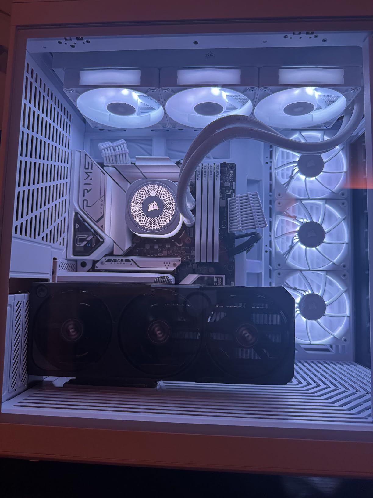Velztorm White Praetix 3D Custom Built Y60 Gaming Desktop PC (GeForce RTX 5080 16GB (Beats 4090) Liquid Cooled AMD Ryzen 7 9800X3D, 32GB DDR5, 2TB PCIe SSD, 1000W PSU, WiFi 7, Win 11 Pro) - Customer Photo 3