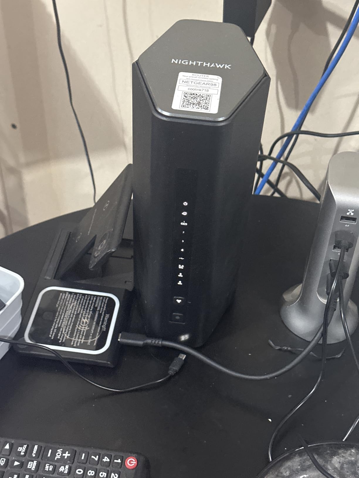 NETGEAR Nighthawk Dual-Band WiFi 7 Router (RS90) – Router Only, BE3600 Wireless Speed (up to 3.6 Gbps) - Covers up to 2,000 sq. ft., 50 Devices – 2.5 Gig Internet Port - Free Expert Help - Customer Photo 1