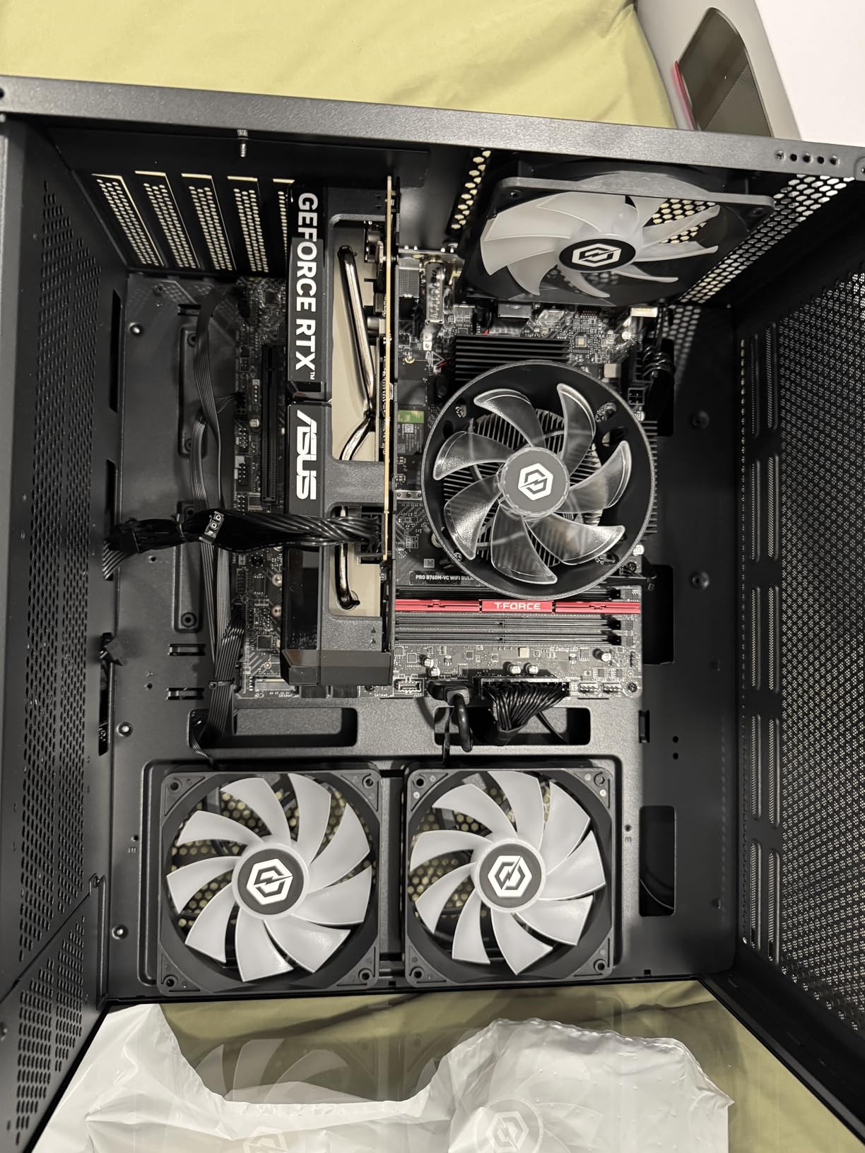 CyberPowerPC Gamer Xtreme VR Gaming PC, Intel Core i5-13400F 2.5GHz, GeForce RTX 5060 8GB, 16GB DDR5, 1TB PCIe 4.0 SSD, WiFi Ready & Windows 11 Home (GXiVR8060A40) - Customer Photo 2