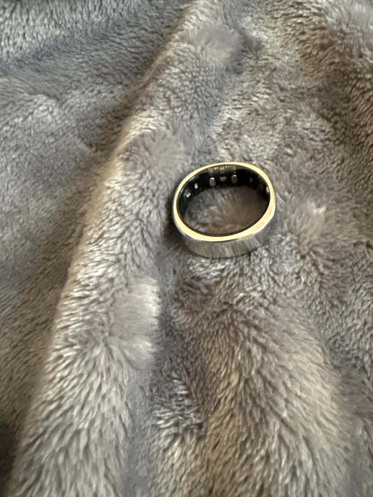 RingConn Gen 2 Air, Ultra-Thin AI Smart Ring, 10-Day Battery Life, Fitness/Sleep/Stress/HR Tracker for Women&Men, No App Fee for Standard Features, iOS & Android Compatible (Size 7, Galaxy Sliver) - Customer Photo 1