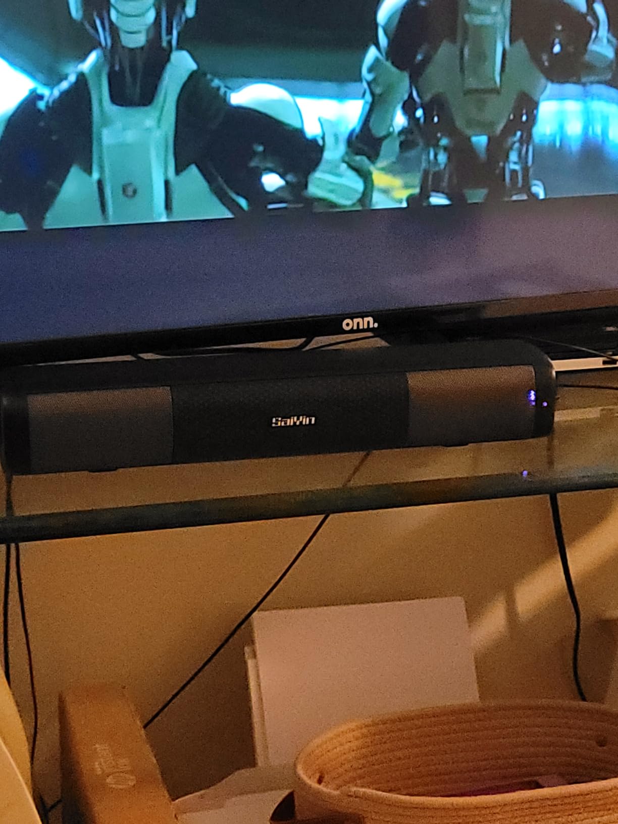 Saiyin 15.2 Inch Compact Sound Bar for Smart TV, 50W Soundbar for TV with Bluetooth5.3, Opt & AUX, Easy Setup & Wall Mountable, Perfect for Small Spaces Like Bedrooms - Customer Photo 2