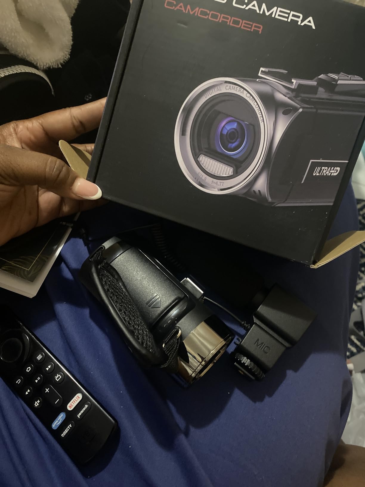 Video Camera Camcorder FHD 1080P 36MP YouTube Vlogging Camera Recorder 3.0 Inch 270 Degree Rotation Screen 18X Digital Zoom Camcorders with Microphone,32GB SD Card and 2 Batteries - Customer Photo 3