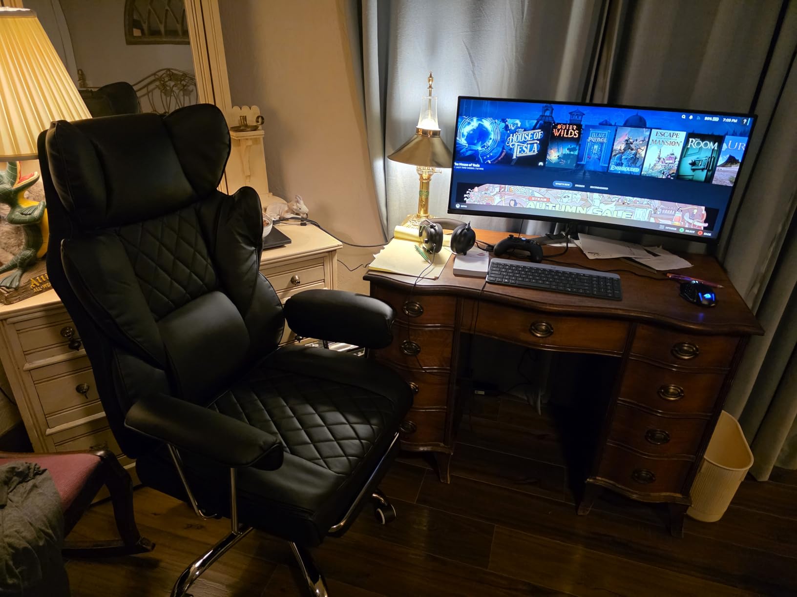 GTRACING Gaming Chair,Office Chair with Pocket Spring Lumbar Support, Ergonomic Comfortable Wide Office Desk Computer Chair with Outward Fixed Soft Armrests and Footrest (PU Leather, Black) - Customer Photo 2
