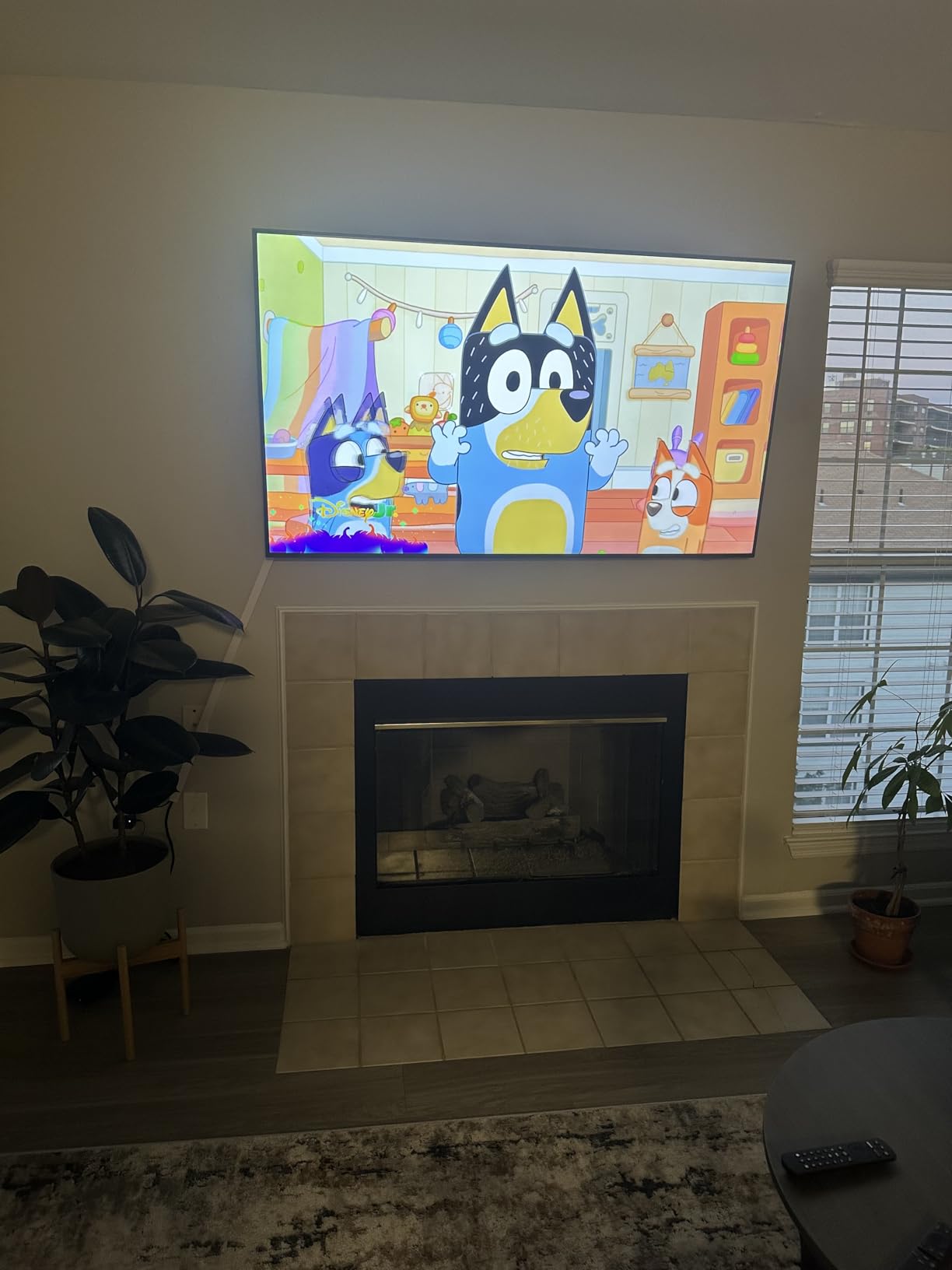Samsung 55-Inch Class Neo QLED QN70F 4K Mini LED Smart TV (2025 Model) NQ4 AI Gen2 Processor, Quantum Matrix Technology Slim, Motion Xcelerator 144Hz, Samsung Vision AI, Alexa Built-in - Customer Photo 2