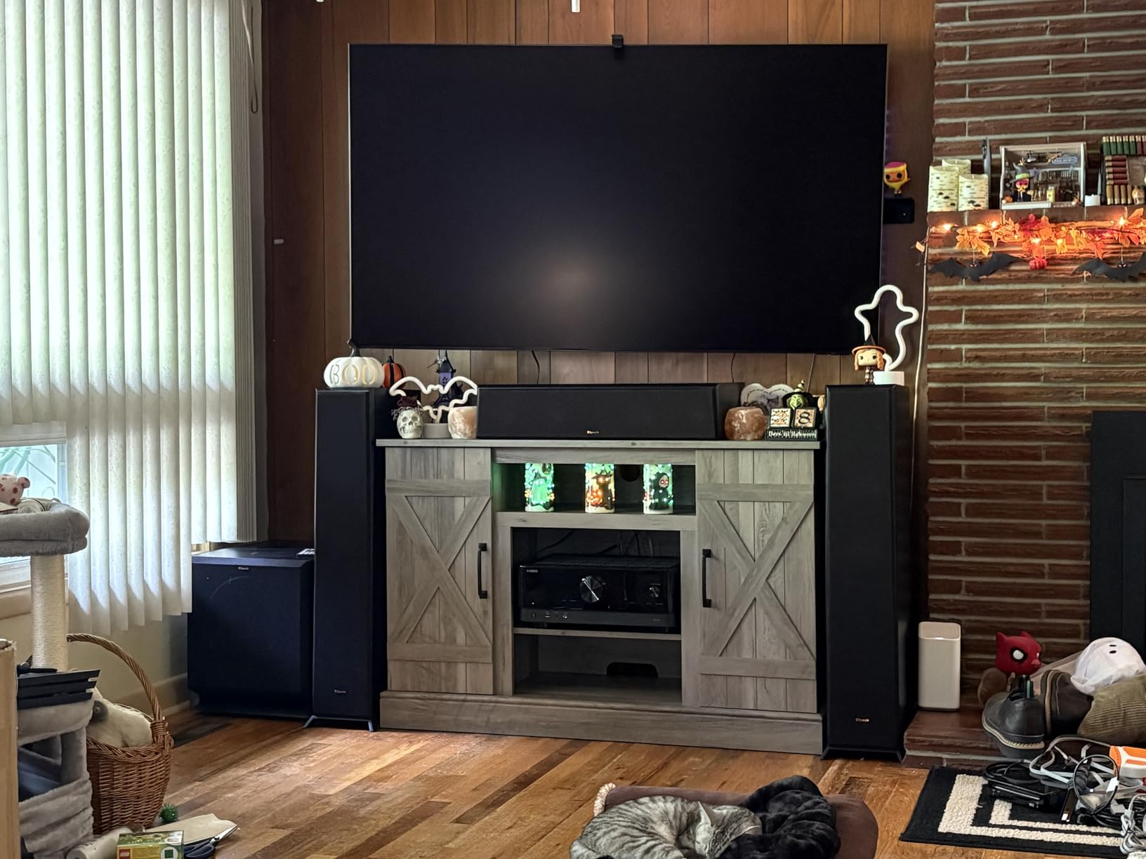 Samsung 65-Inch Class Neo QLED 4K QN90F Series, Vision AI, Mini LED Smart TV (2025 Model, 65QN90F) Neo Quantum HDR+, Object Tracking Sound+ w/Dolby Atmos, Glare Free, Gaming Hub, Alexa Built-in - Customer Photo 1