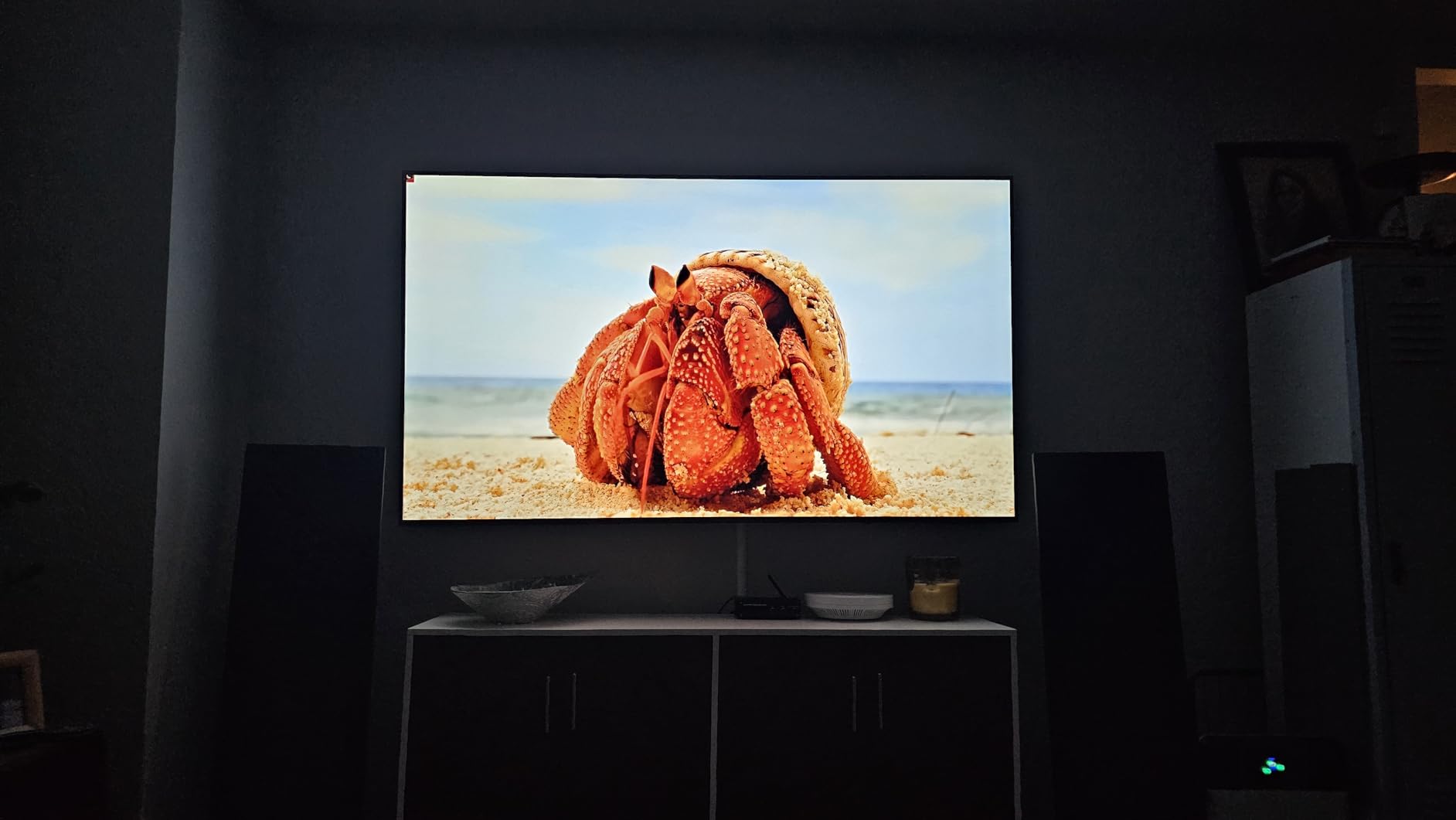 Samsung 65-Inch Class OLED 4K S85F Series, Vision AI Smart TV (2025 Model, 65S85F) Object Tracking Sound Lite w/Dolby Atmos, NQ4 AI Gen2 Processor, Contour Design, Color Booster Pro, Alexa Built-in - Customer Photo 1