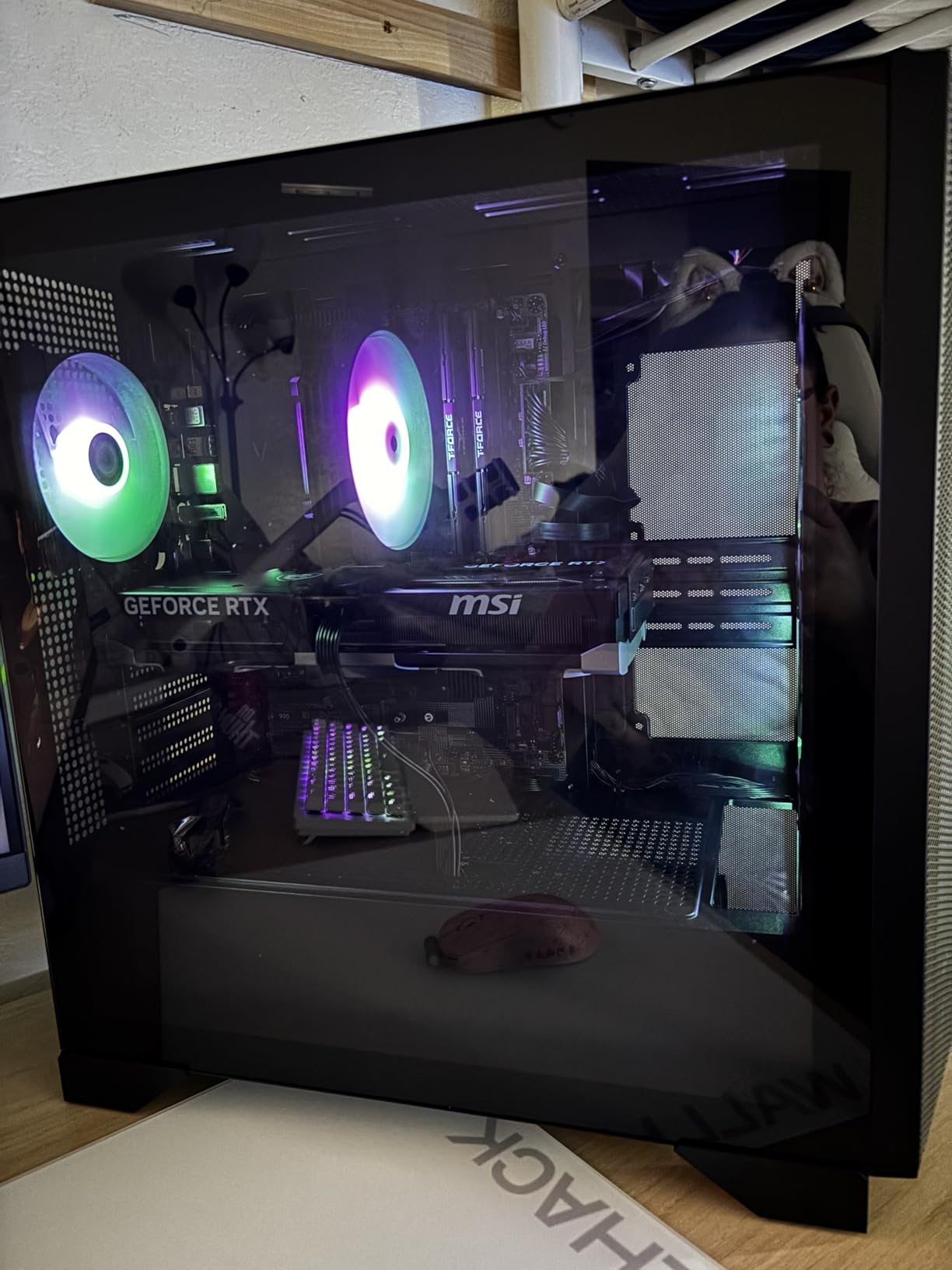 MSI Aegis R2 AI Gaming Desktop: Intel Core Ultra 9 285, Geforce RTX 5070Ti, 32GB DDR5, 2TB M.2 NVMe SSD, Air Cooling, USB Type C, VR-Ready, Window 11 Home customer photo 1