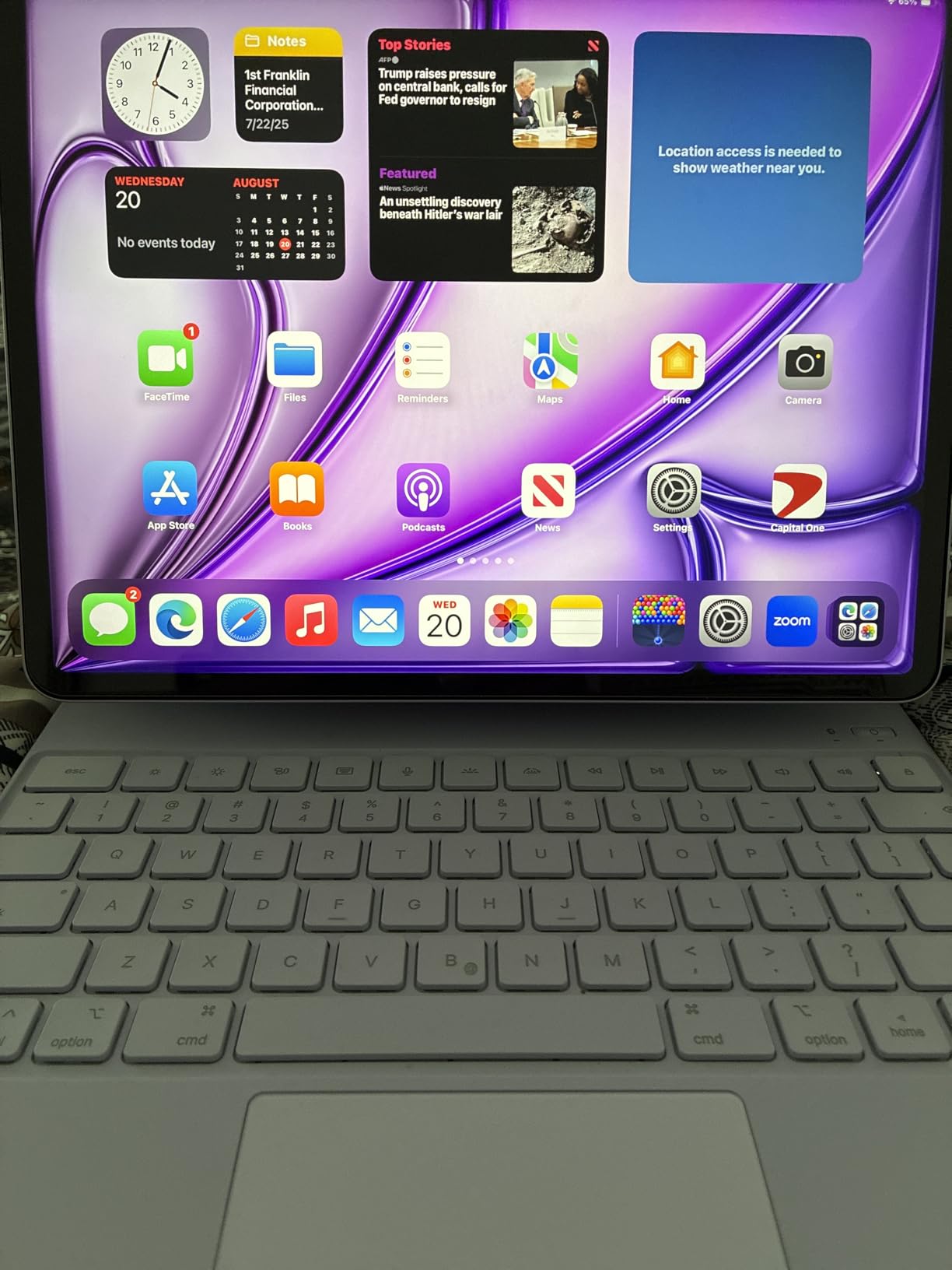 Apple iPad Air 13-inch with M3 chip Built for Apple Intelligence, Liquid Retina Display, 128GB, 12MP Front/Back Camera, Wi-Fi 6E, Touch ID, All-Day Battery Life — Space Gray - Customer Photo 4