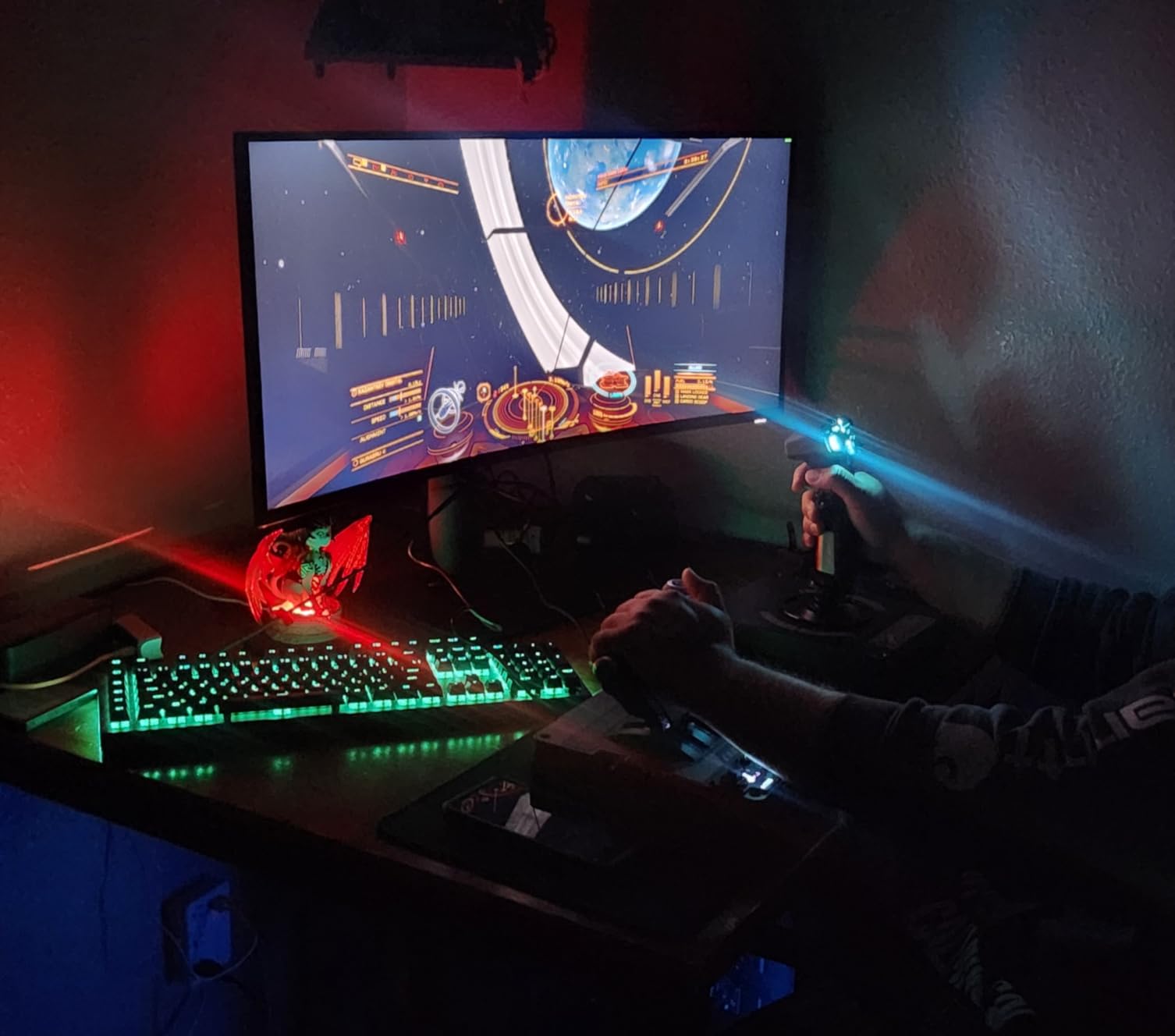 Alienware 34 Curved Gaming Monitor - AW3425DWM - 34-inch WQHD 180Hz 1ms Display, 1500R, AMD FreeSync Premium, VESA AdaptiveSync customer photo 1