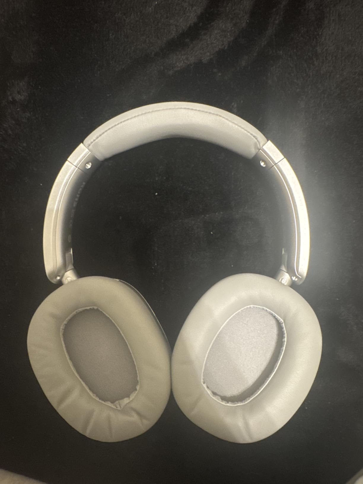 RORSOU C6 Active Noise Cancelling Headphones, Wireless Over Ear Bluetooth Headphones, 60H Playtime, Lightweight Folding Deep Bass Comfort Fit Ear Cups Headset with Mic for iPad/Travel/PC/Home Silver - Customer Photo 1
