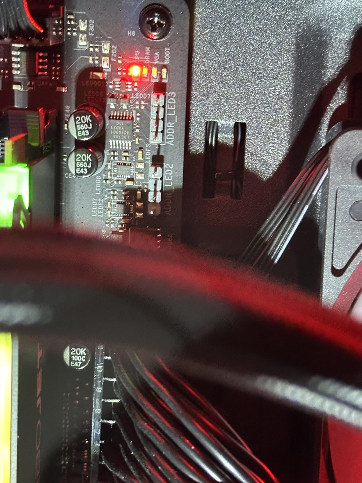 ZOTAC Gaming GeForce RTX 5080 Solid OC White Edition DLSS 4 16GB GDDR7 256-bit 30 Gbps PCIE 5.0 Gaming Graphics Card, IceStorm 3.0 Advanced Cooling, Spectra 2.0 ARGB Lighting, ZT-B50800Q-10P - Customer Photo 1