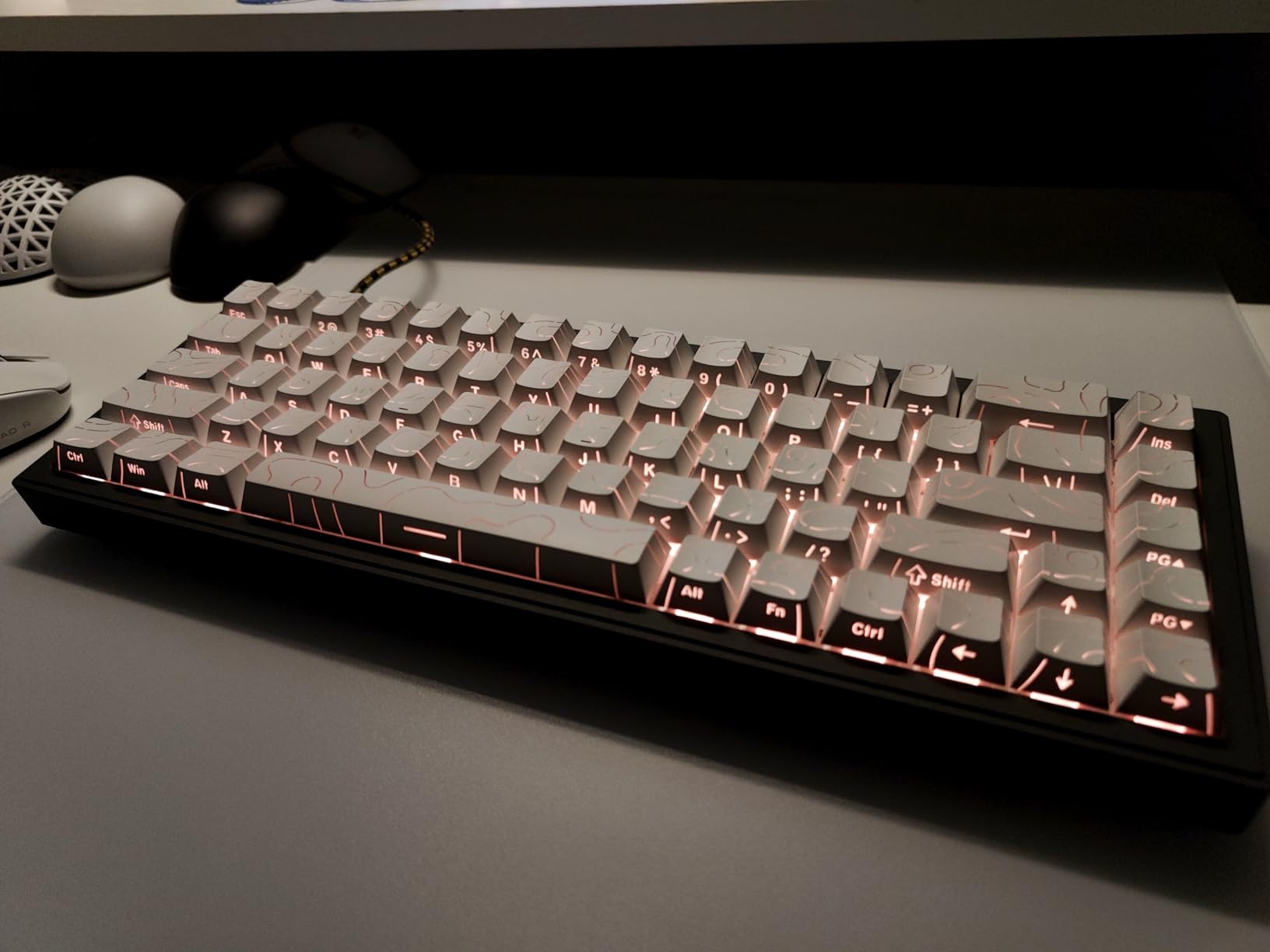 MCHOSE Ace 60 PRO Gaming Keyboard 60 Percent, Hall Effect Keyboard Wired, Magnetic Switch Keyboards Rapid Trigger, 8K Polling Rate, Adjustable Actuation Point, RGB Lighting, HotSwap, Black - Customer Photo 2