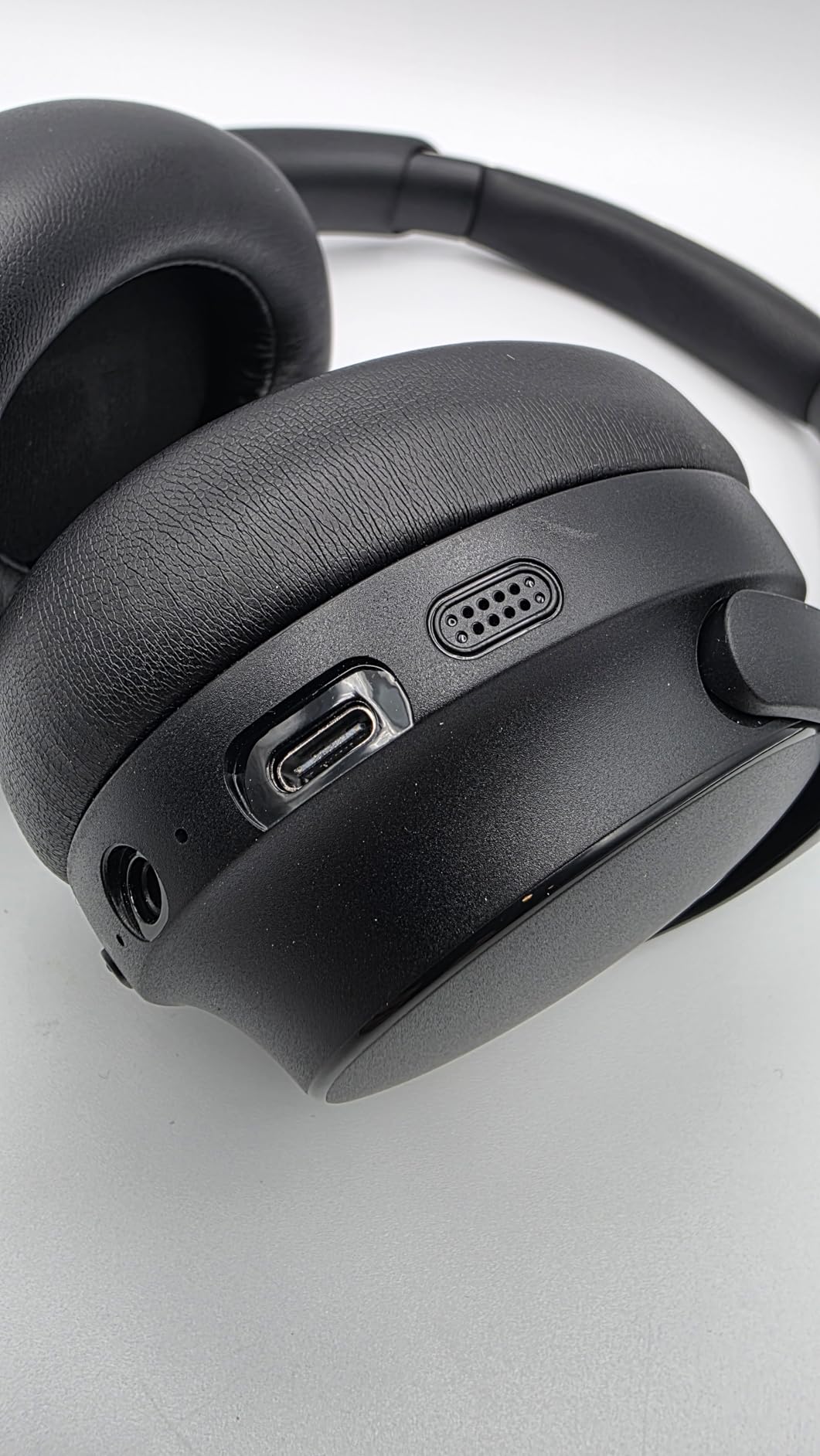 LEVN Hybrid Active Noise Cancelling Headphones, Wireless Headphones Bluetooth 5.4 with Transparent Mode, Hi-Res Audio, Deep Bass, 70H Playtime Over Ear Bluetooth Headset for Work/Travel/Home/Office - Customer Photo 5