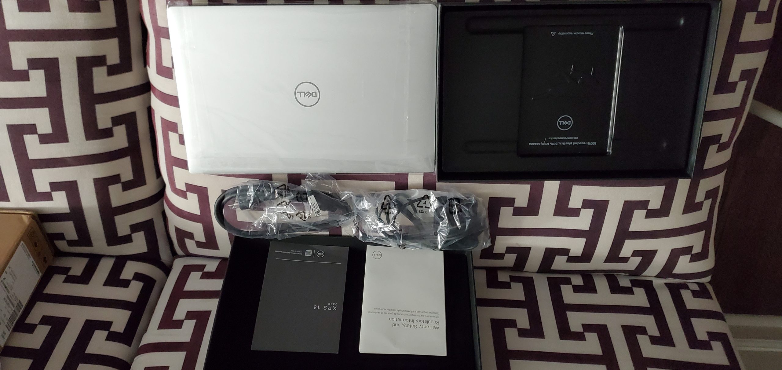 2025 NewestDell XPS 13 9350 Business Laptop AI Copilot+ PC (13.4