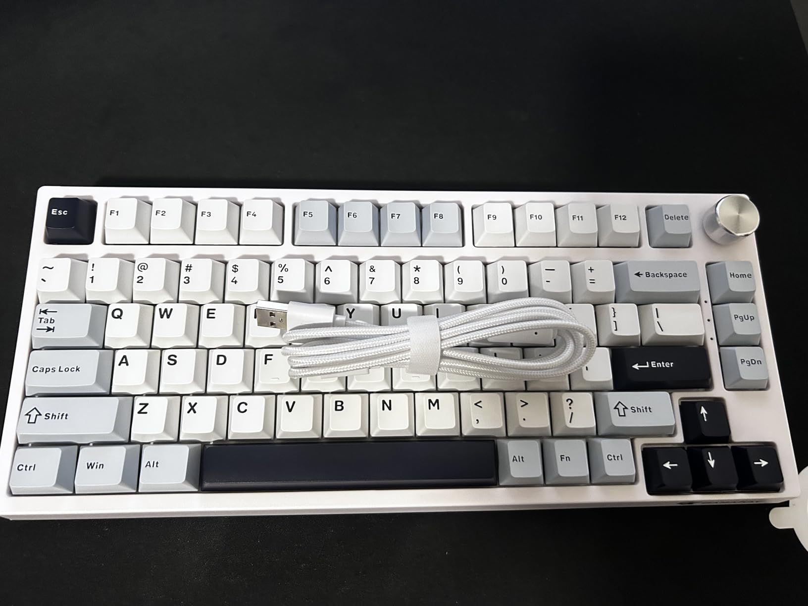 GK GAMAKAY TK75 HE Rapid Trigger Wireless Gaming Keyboard Hall Effect Hot-swap Magnetic Switch, Snap Tap, 81 Keys Bluetooth/2.4GHz/Wired 75% RGB Esports Gaming Keyboard (Magnetic Mercury Switch) - Customer Photo 2